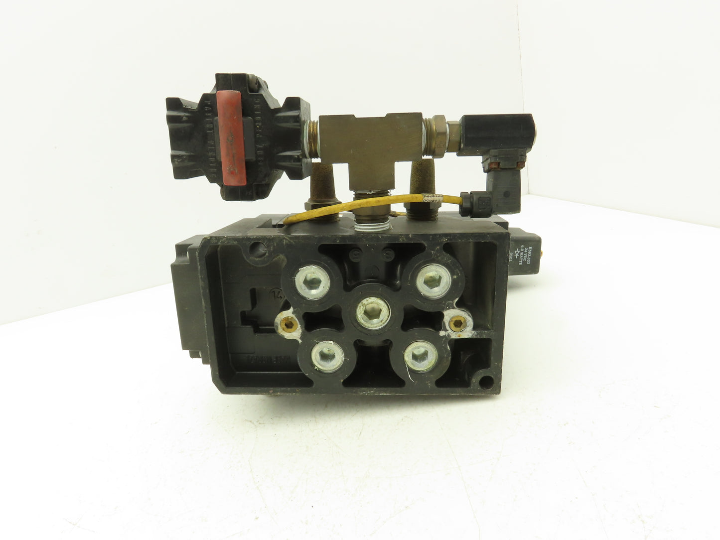 Parker H3227BGA49001A Directional Solenoid Valve Stack 24VDC 1/2"NPT 150PSI