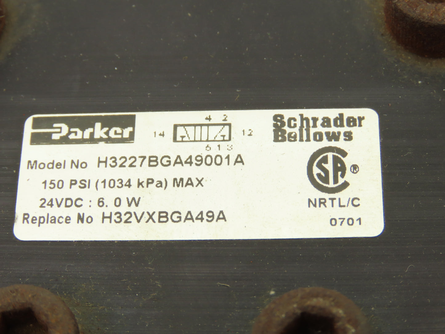 Parker H3227BGA49001A Directional Solenoid Valve Stack 24VDC 1/2"NPT 150PSI