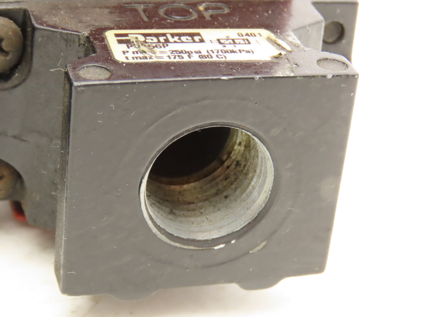 Parker H3227BGA49001A Directional Solenoid Valve Stack 24VDC 1/2"NPT 150PSI