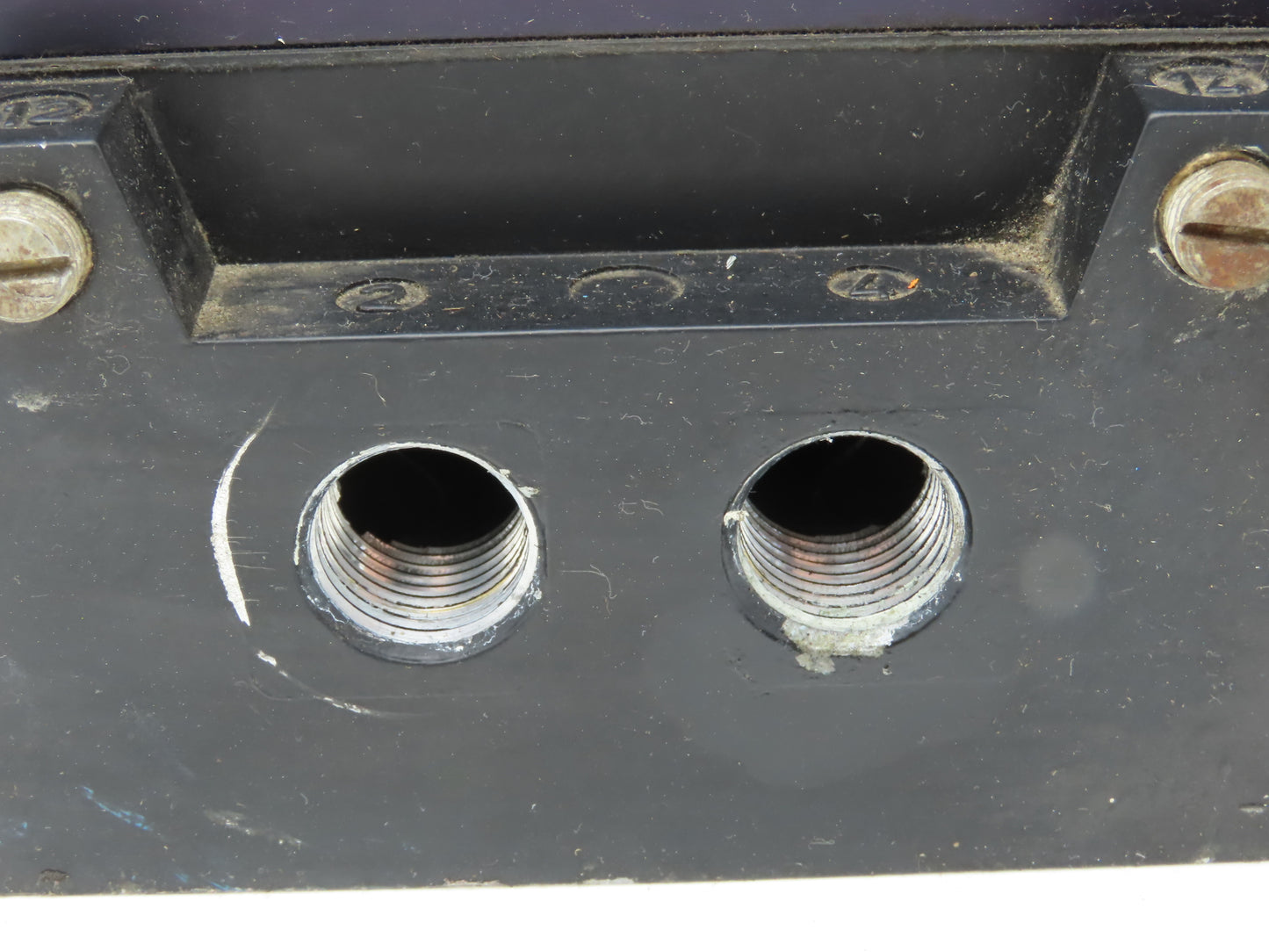 Parker H3227BGA49001A Directional Solenoid Valve Stack 24VDC 1/2"NPT 150PSI