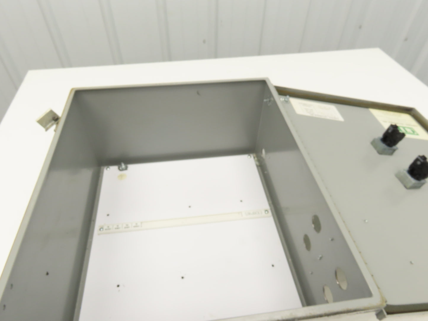 Hoffman A16148CH Electrical Enclosure 16x14x8" Wall Mount Control Panel Type 12