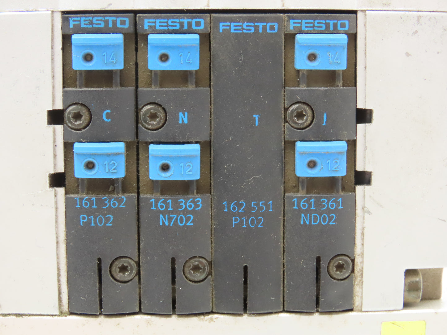 Festo 013161 Pneumatic 4 Valve Assembly 161 360 T302 Air Manifold