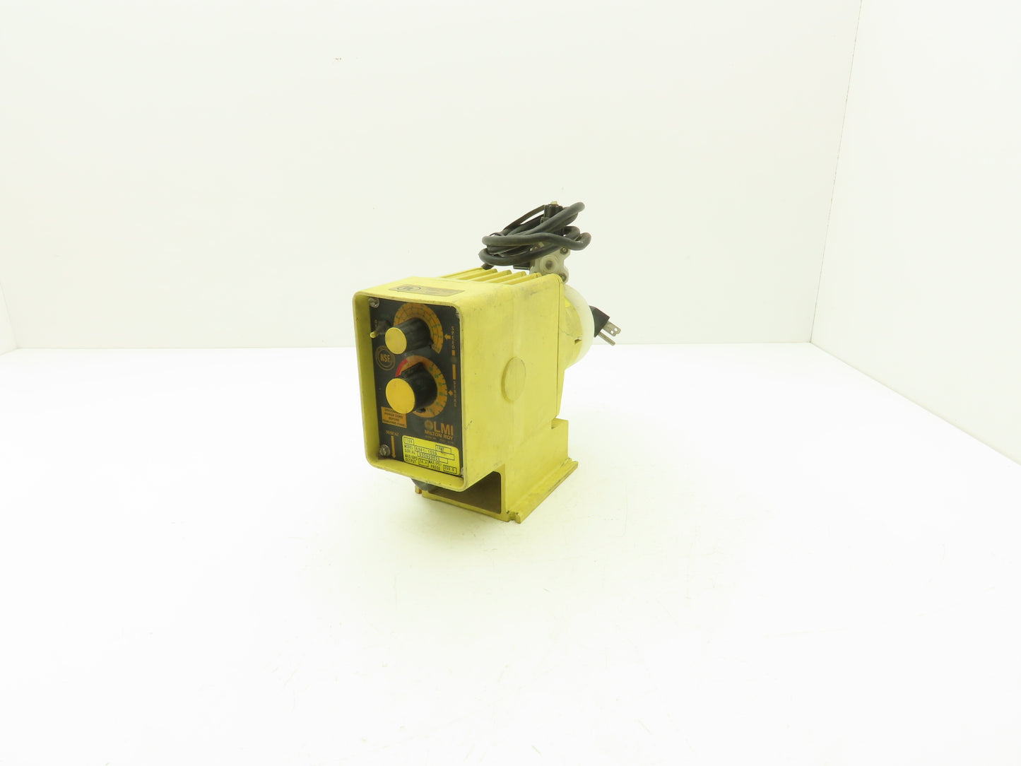 LMI Milton Roy 341-155S Chemical Metering Dosing Pump 14.4GPD Max 250PSI