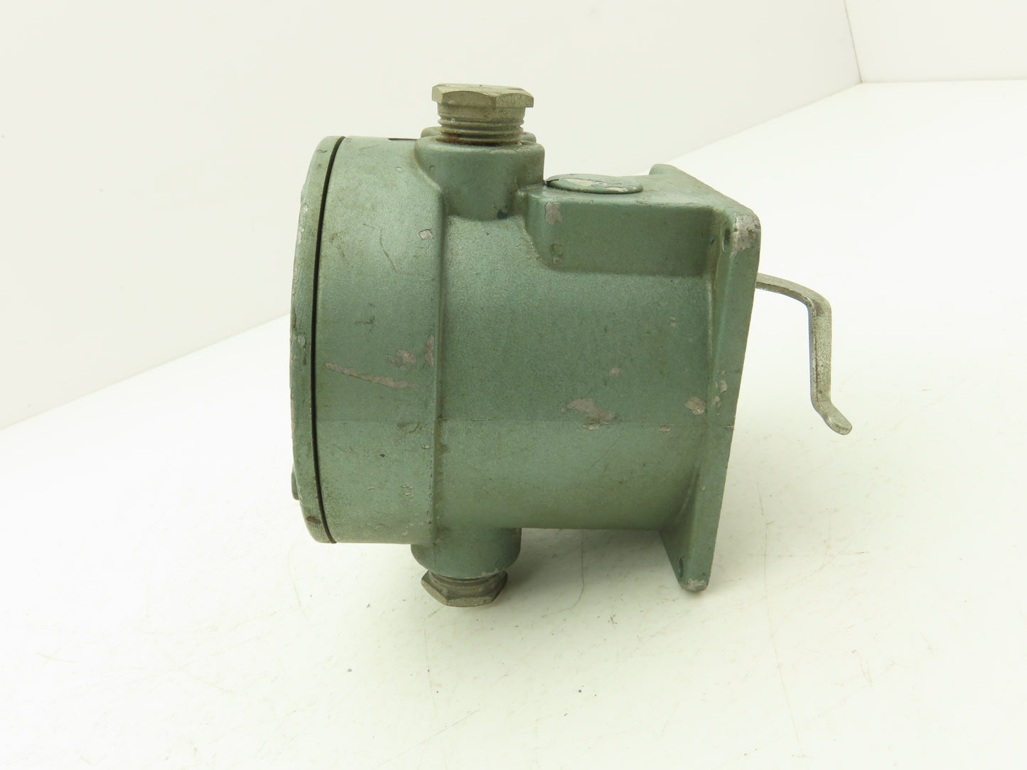 ITT  General Controls 104772EA3 Auxiliary Switch 22A 125/250VAC