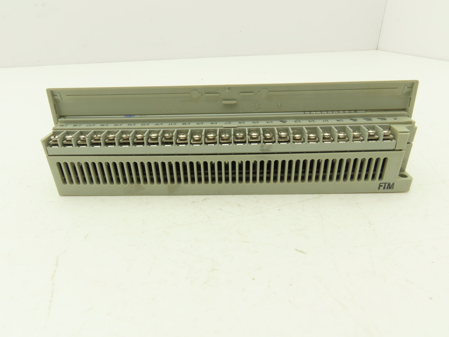 Allen Bradley 1761-L32BWB MicroLogix 1000 PLC Controller Relay Module Ser E