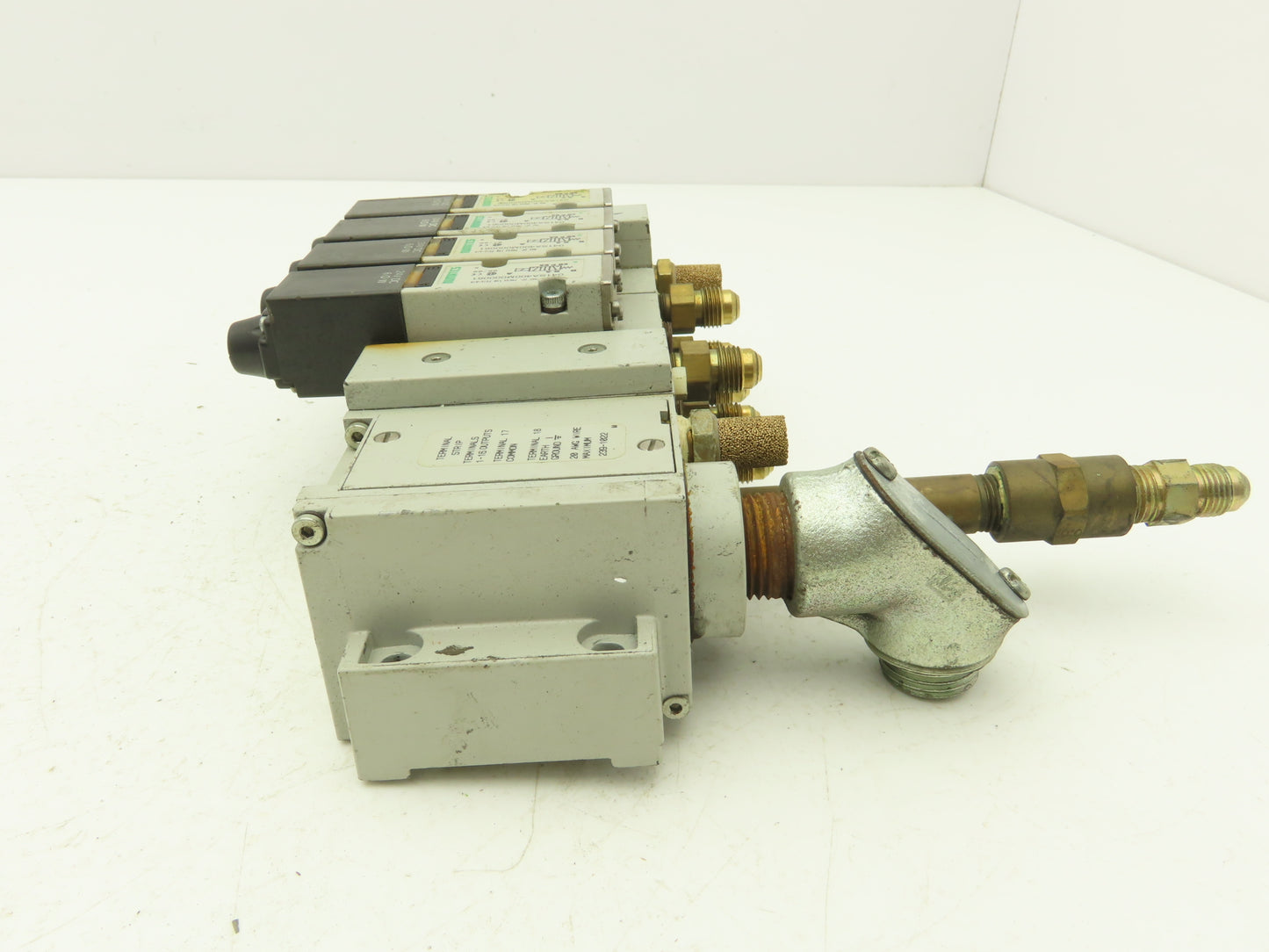Numatics 041SA400M000061 Pneumatic Solenoid Valve 4-Station Manifold 24VDC