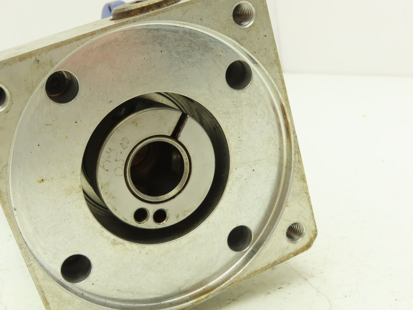 Wittenstein TK010S-MF2-50-5E1-1S10 Hypoid Right Angle Gearbox 50:1 Shaft 19mm ID