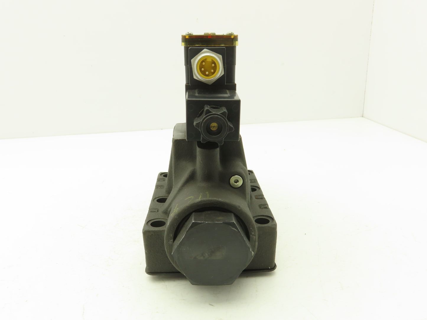 Parker D61VW011C4NYCF56 Directional Solenoid Valve 120V 50/60HZ 5000PSI P A B