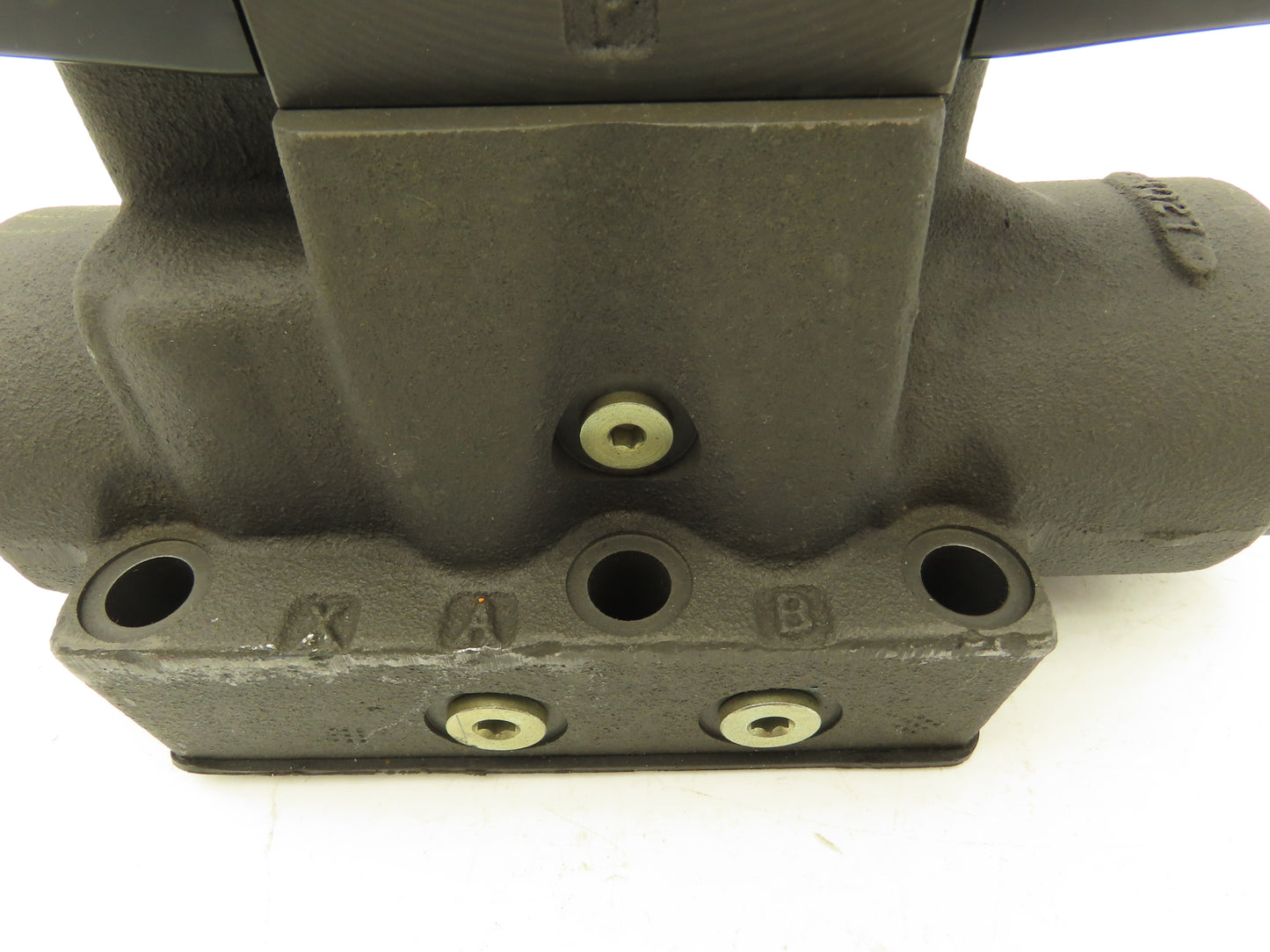 Parker D61VW011C4NYCF56 Directional Solenoid Valve 120V 50/60HZ 5000PSI P A B