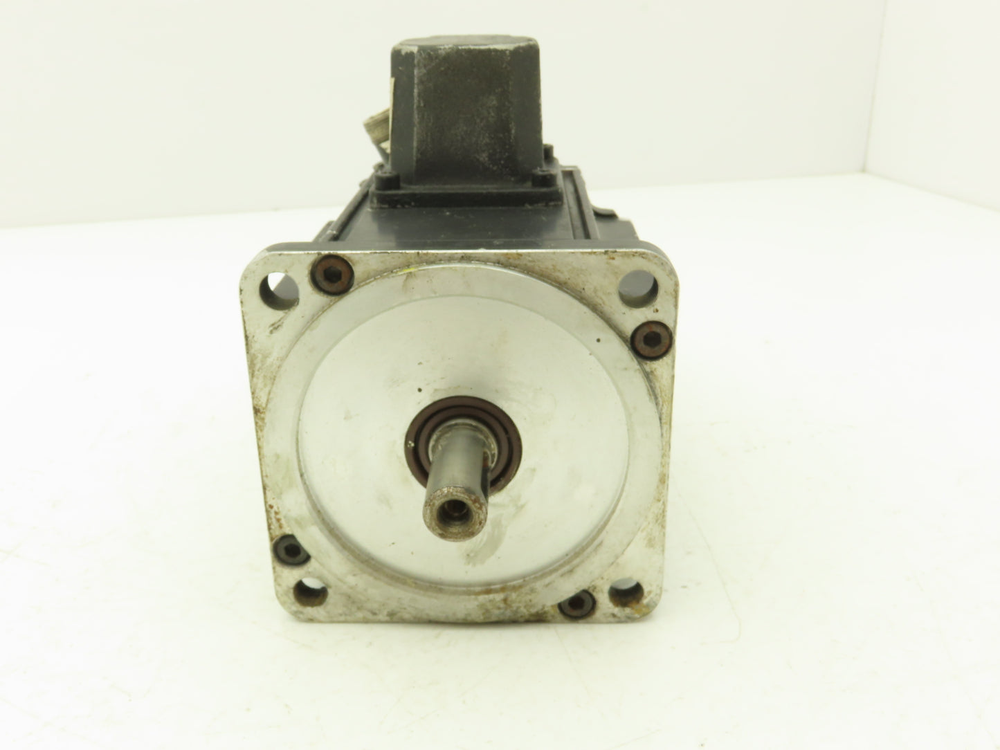 Indramat MDD065B-N-040-N2L-095PB0 Permanent Magnet Motor Servo