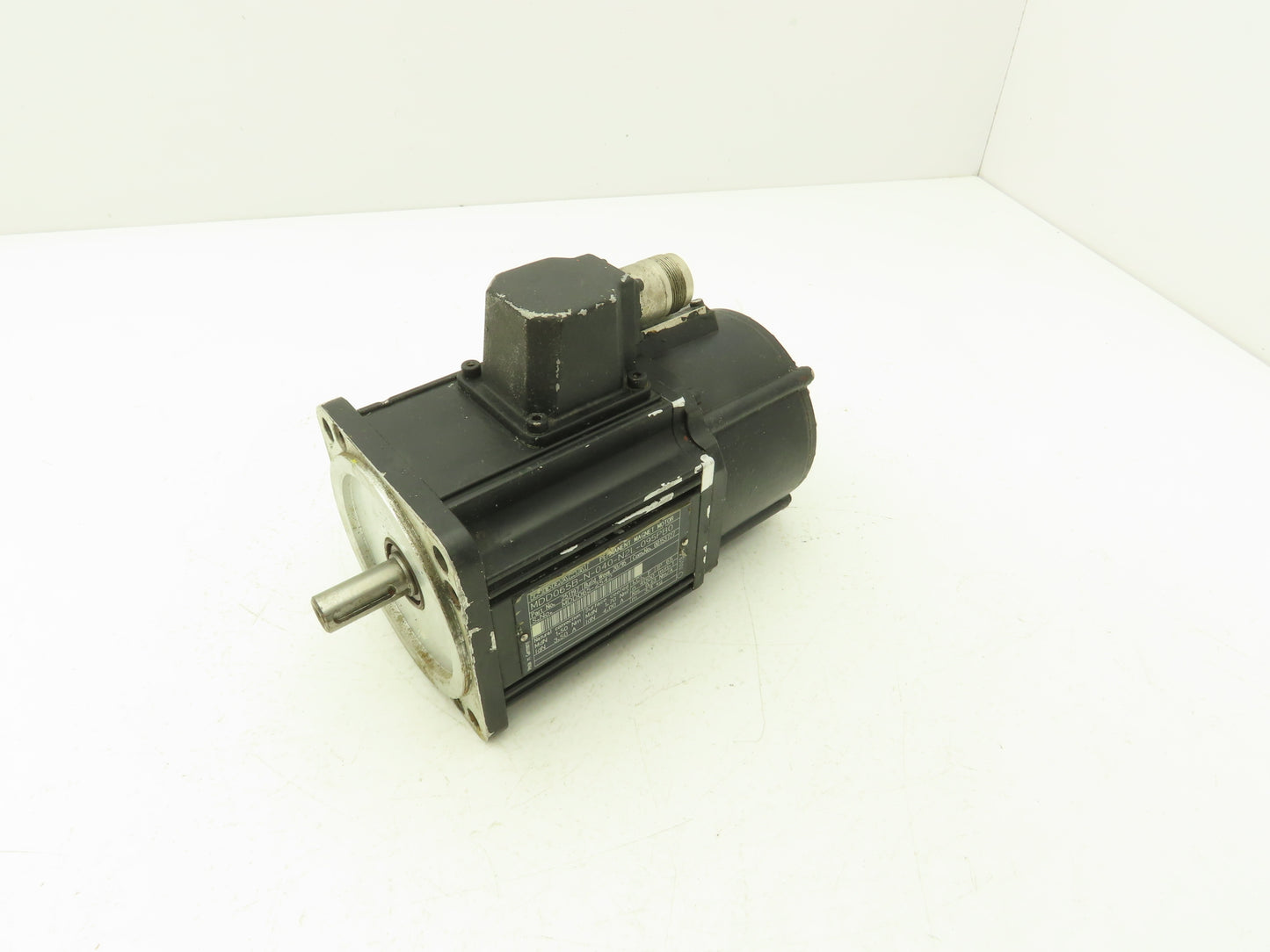 Indramat MDD065B-N-040-N2L-095PB0 Permanent Magnet Motor Servo