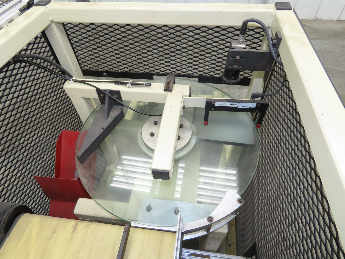 Keyence Production Inspection Camera Pass/Fail System Rejection Vibrator Feeder