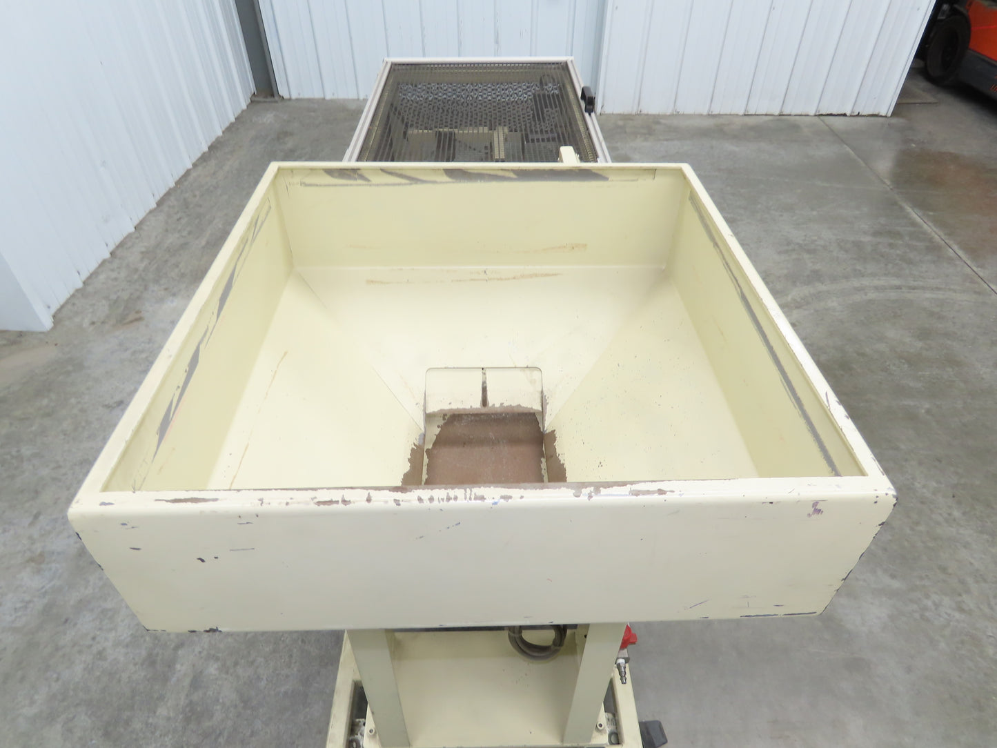 Keyence Production Inspection Camera Pass/Fail System Rejection Vibrator Feeder