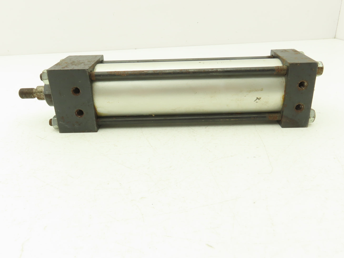 Norgren EJ0155A1-REV3 Pneumatic Air Cylinder 2" Bore x 6" Stroke Rod 7/16"-20