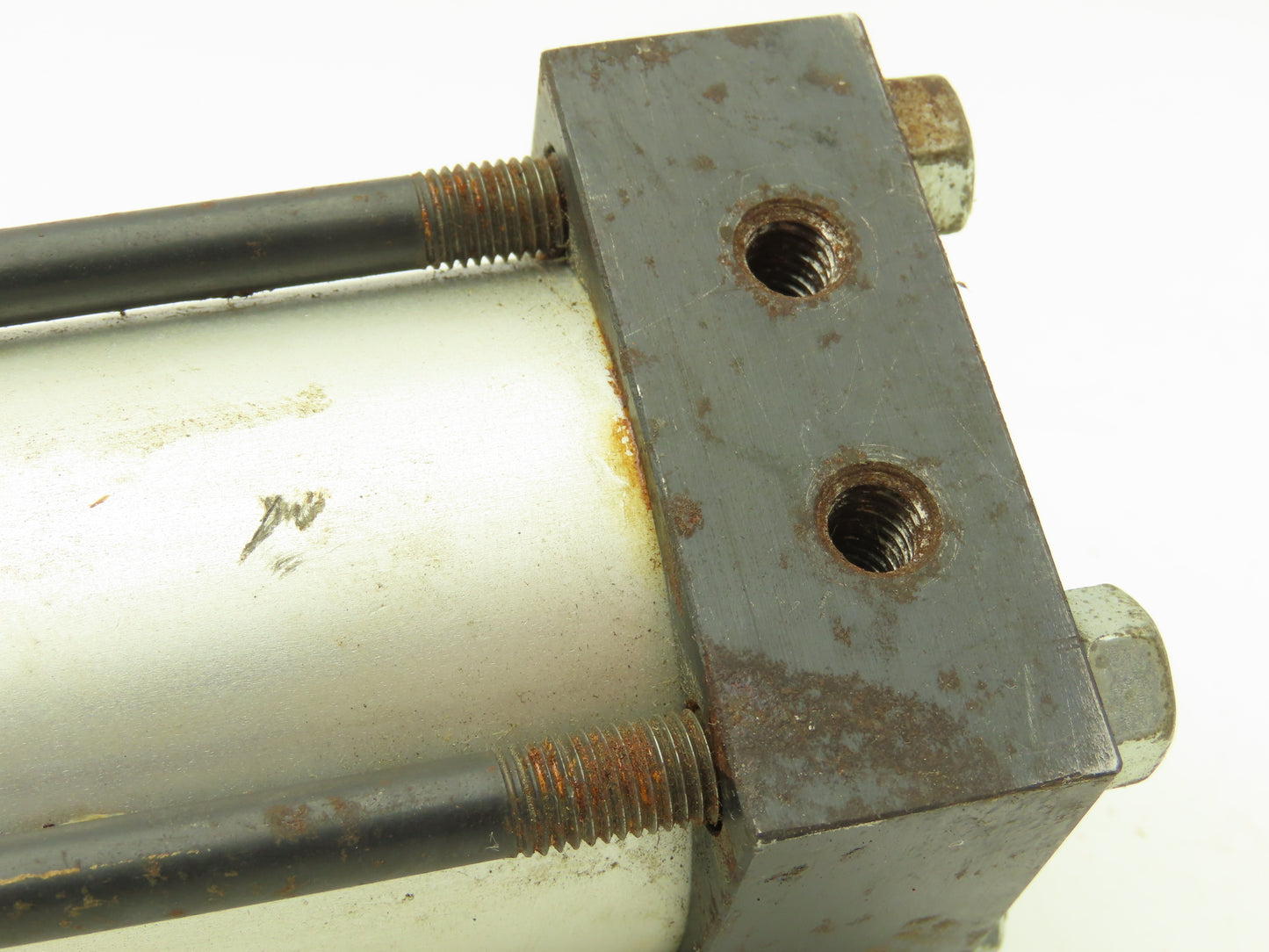 Norgren EJ0155A1-REV3 Pneumatic Air Cylinder 2" Bore x 6" Stroke Rod 7/16"-20