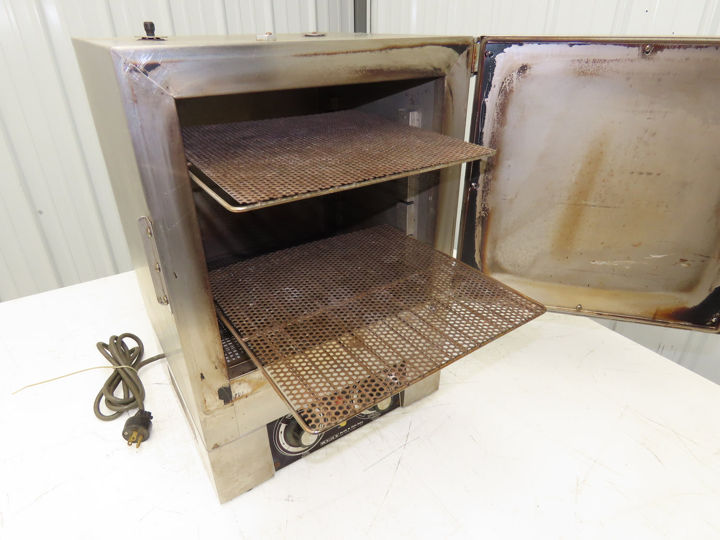 Blue M OV-12A Stainless Laboratory Gravity Oven 500°F 260°C 975W 120V