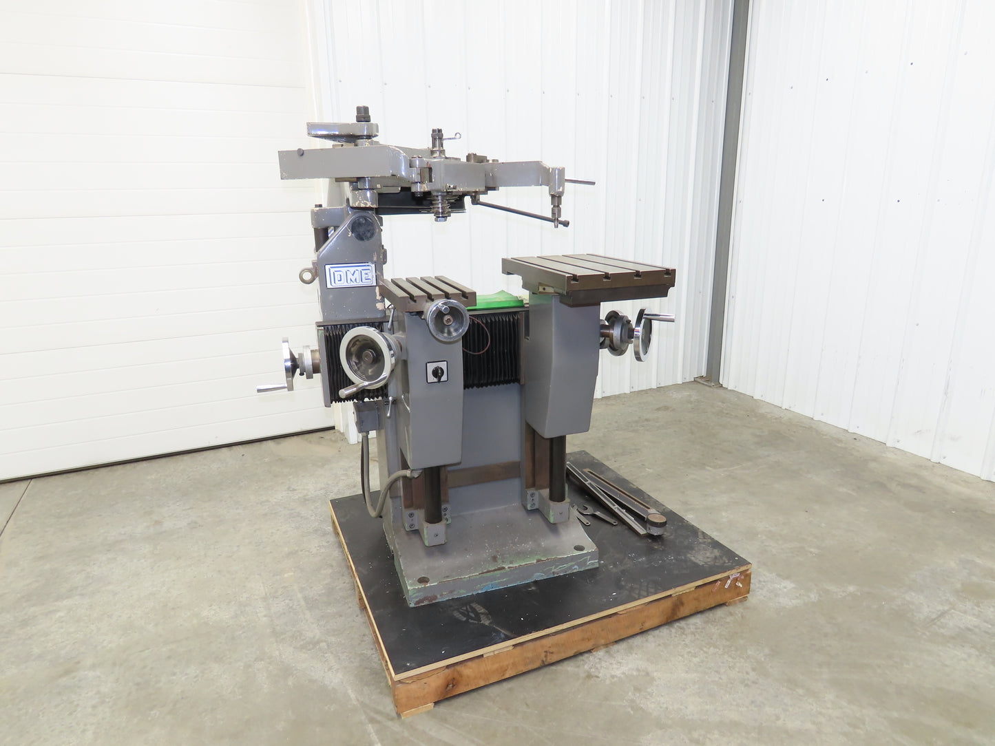 DME CEM-31 Universal Pantograph Die Sinking Engraving Machine Copy Not Complete