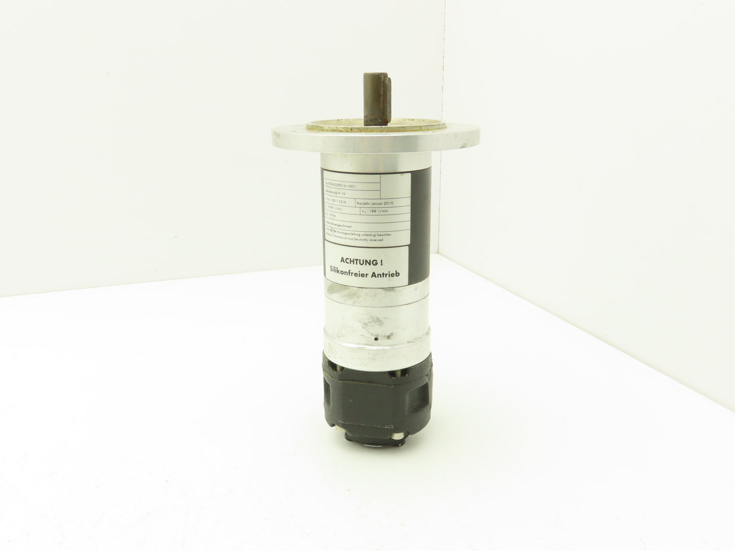 Globe II 2GDCT5 Pneumatic Air Vane Servo W 16:1 Planetary Gear Reduction Drive