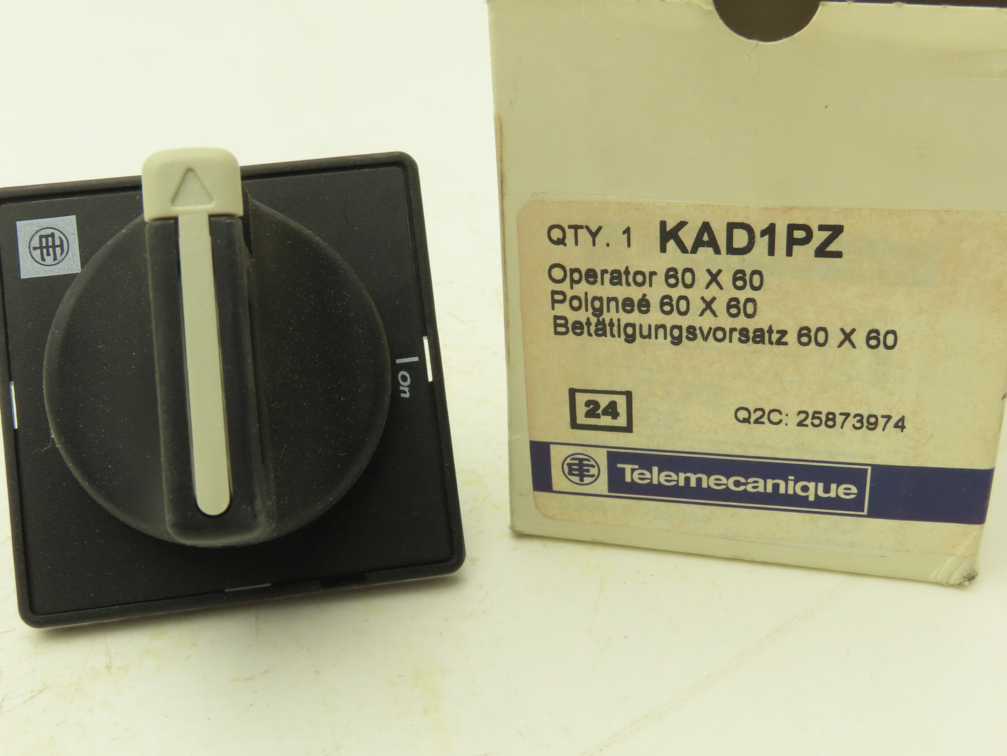 Telemecanique 9003AEQ3819 Rotary Cam Switch Assy 300VAC 12A W KAD1PZ Knob