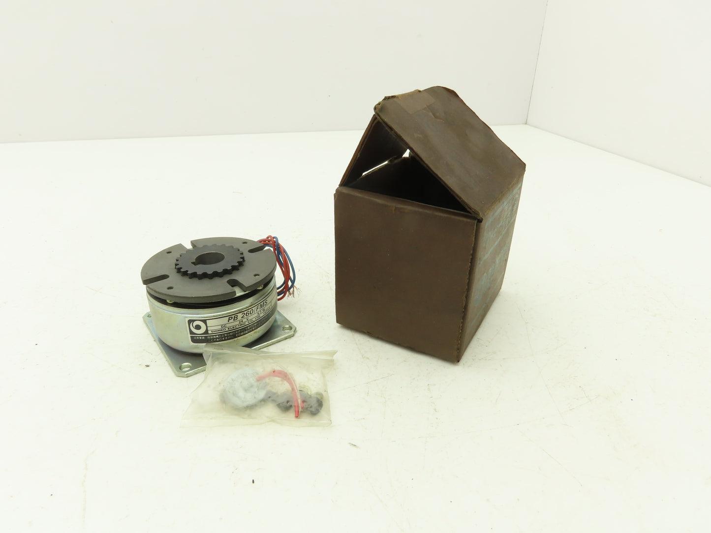 Shinko Electric PB260/FMS Electromagnetic Clutch/Brake 24VDC 9.7A Flange Mount