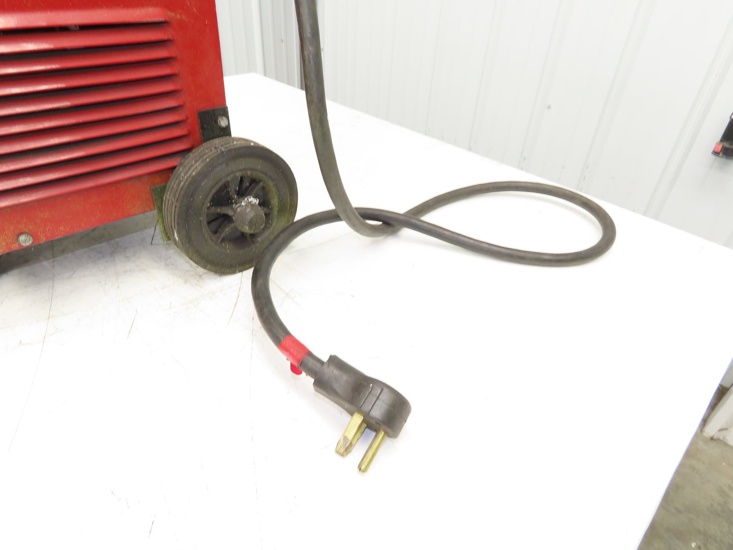 Century 110-114-115 Stick Welder 230/140 Amp AC/DC 230VAC Power Unit With Lead