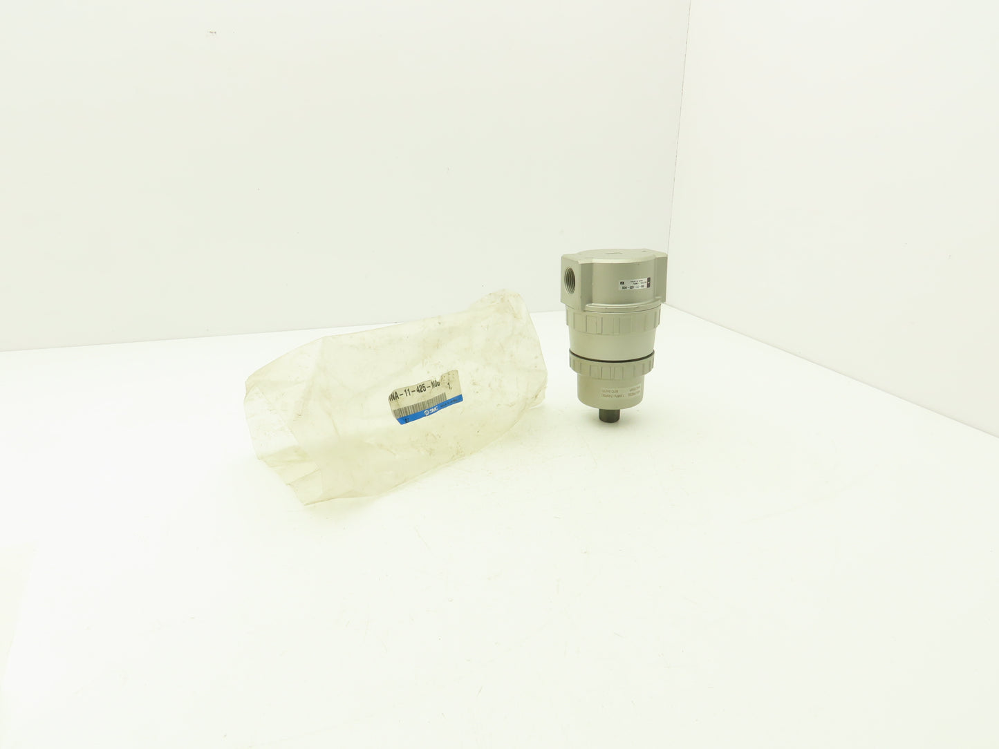 SMC INA-11-425-N06 Pneumatic Main Line Air Filter 3/4"NPT W Finger Drain