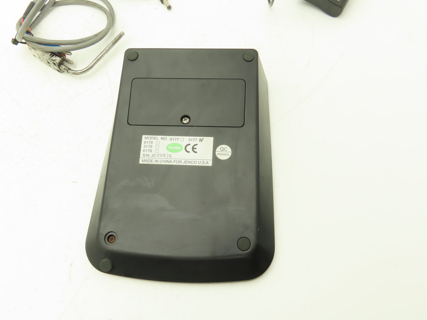 Jenco 3177 EC/TDS Conductivity/TDS/Salinity Basis Benchtop Meter 120V or 6 AAA