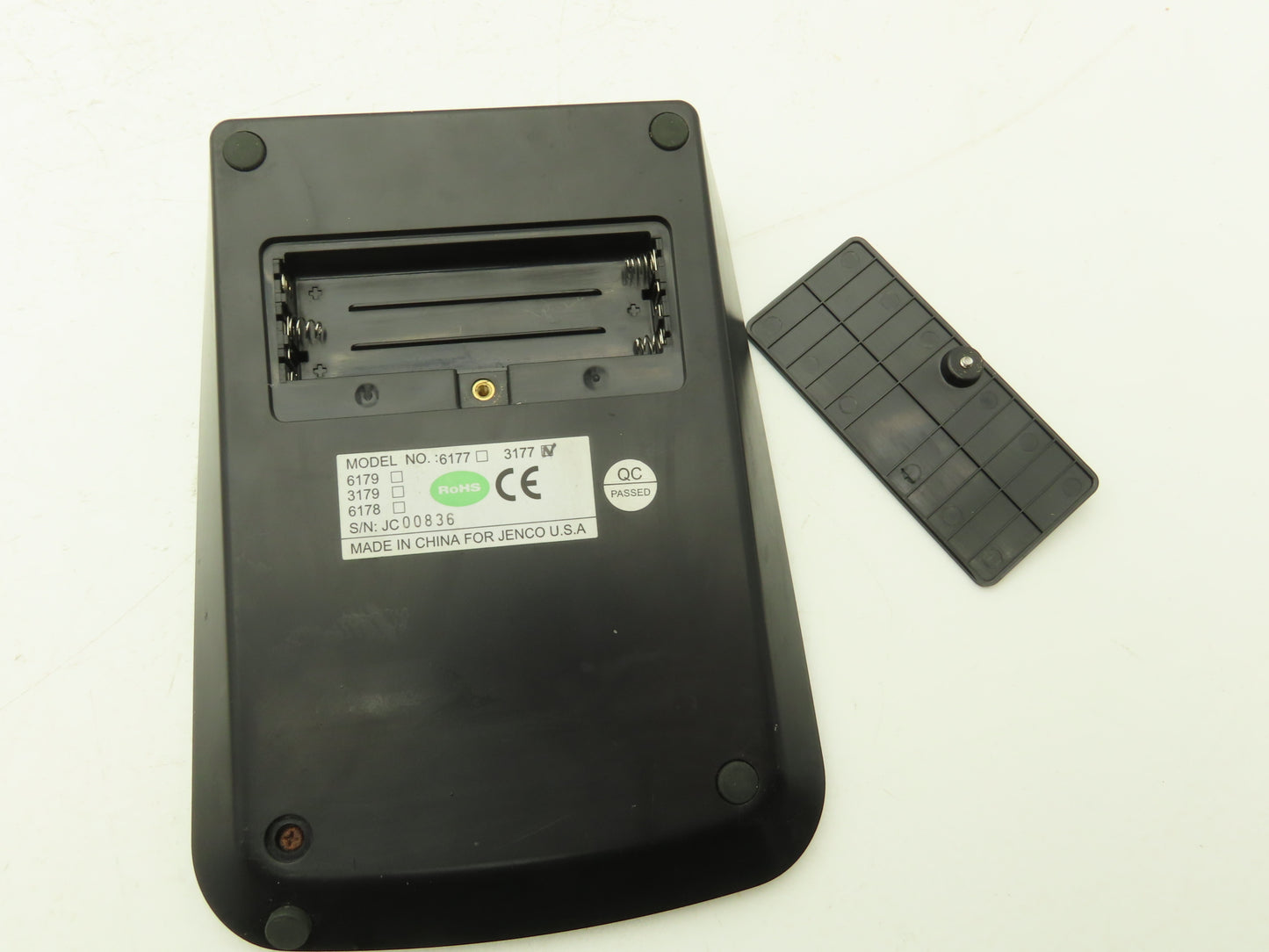 Jenco 3177 EC/TDS Conductivity/TDS/Salinity Basis Benchtop Meter 120V or 6 AAA