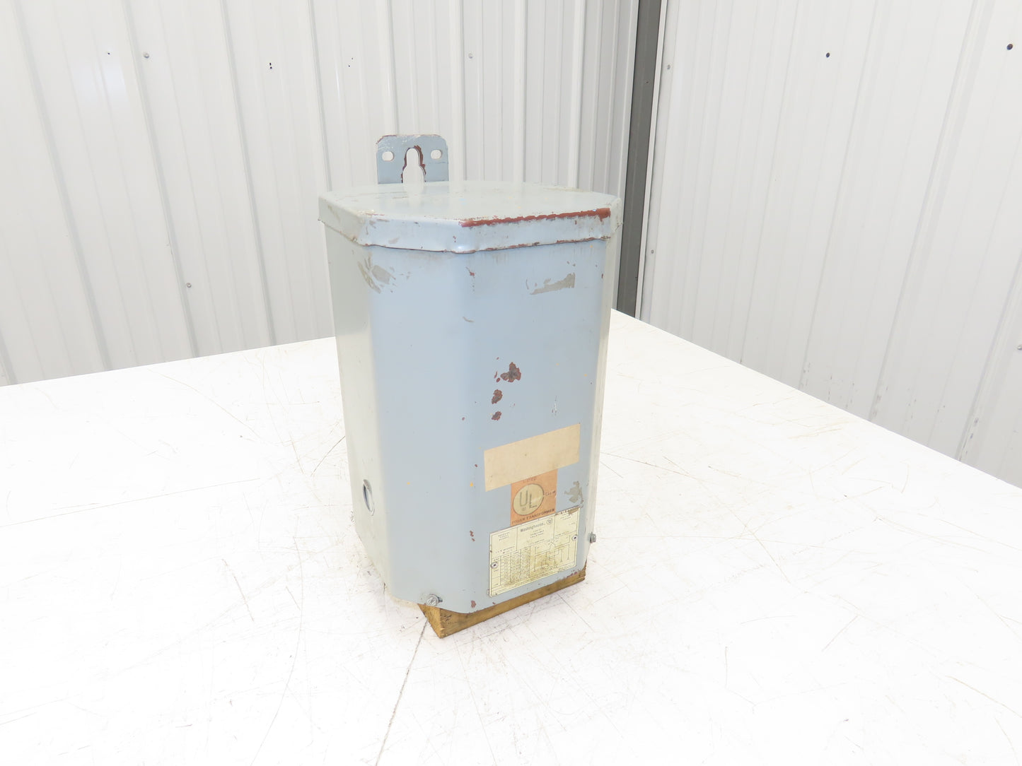 Westinghouse T-6E222 Stepdown Power Transformer 3 KVA 1Ph 240/480V LV 120/240V