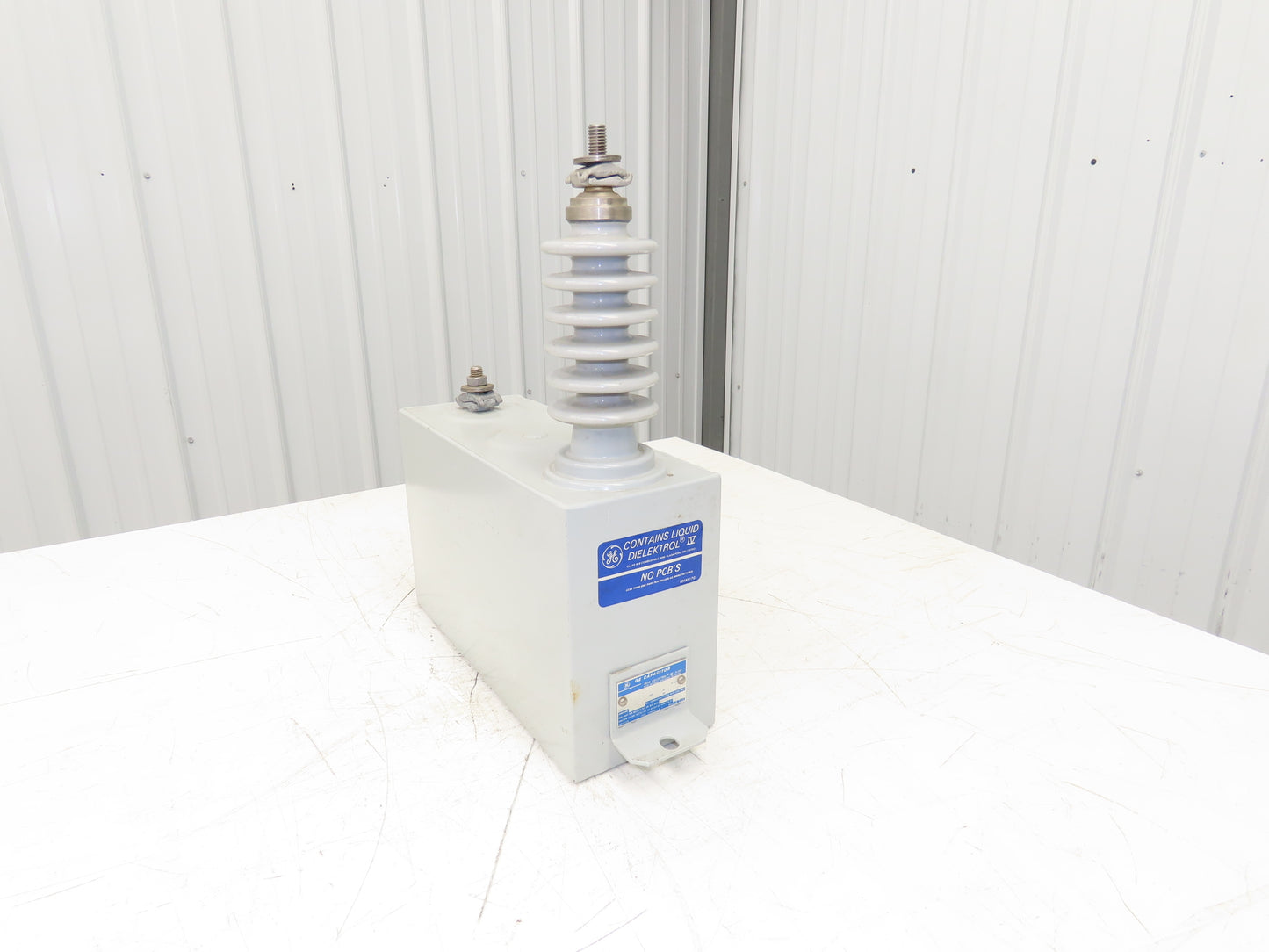 54L226UC50 Dielektrol Capacitor 7200v 1ph 95kV BIL 100-kVAR 60hz
