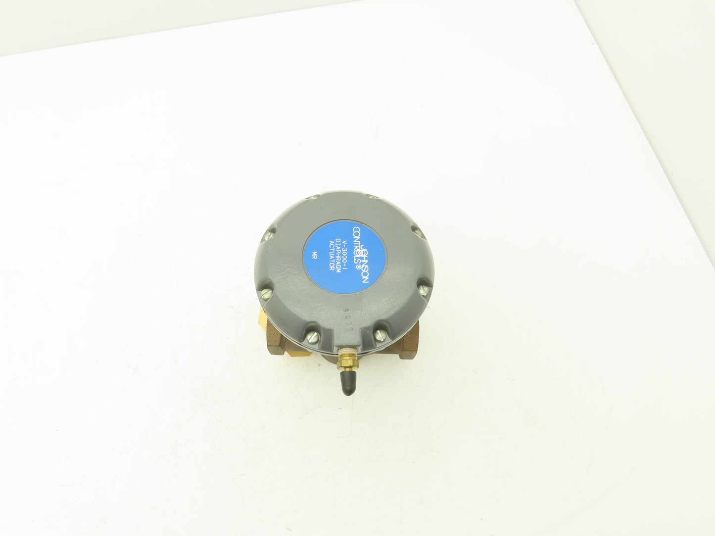 Johnson Controls Brass Valve 1" NPT  9-13PSIG w/V-3000-1 Diaphragm Actuator