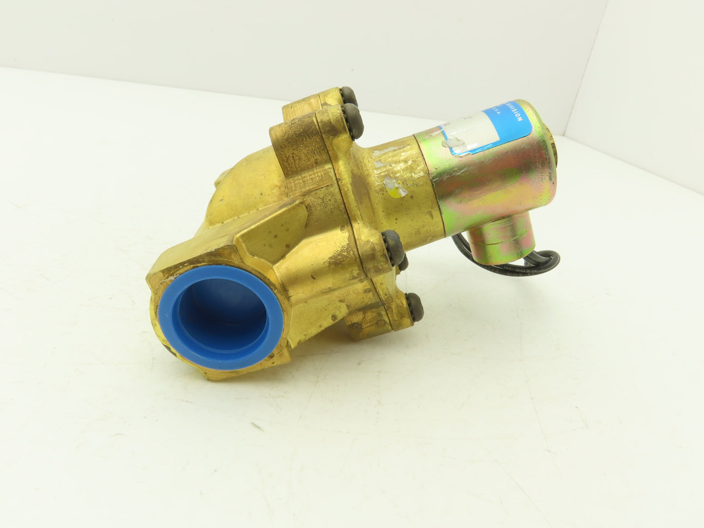 Honeywell Skinner L2LB6300 1" NPT Solenoid Operated Water Valve 5-300PSI 24VDC