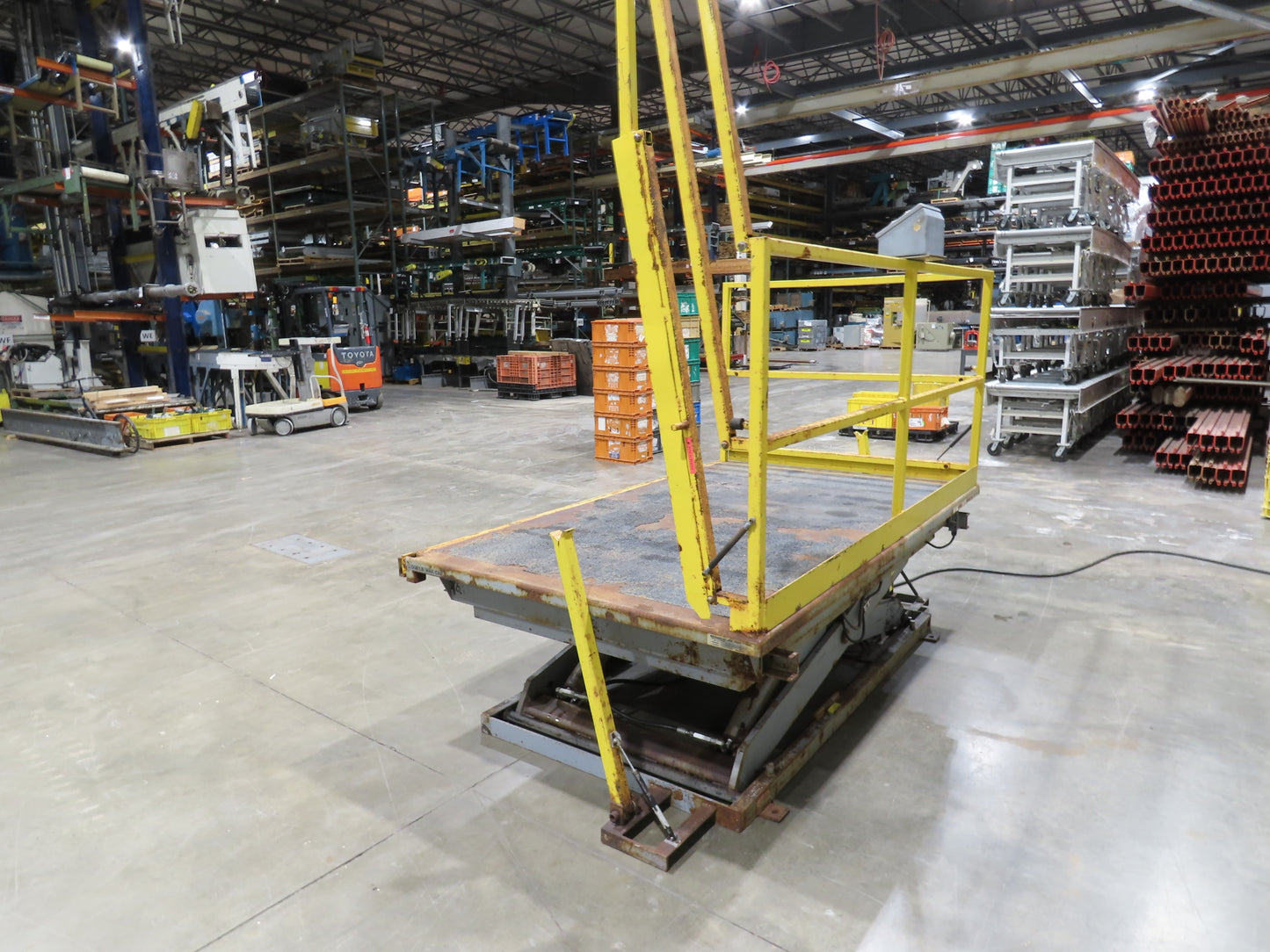 American 2000LB Electric Scissor Lift 96x60" Top 60" Travel Scaffold Work Dock