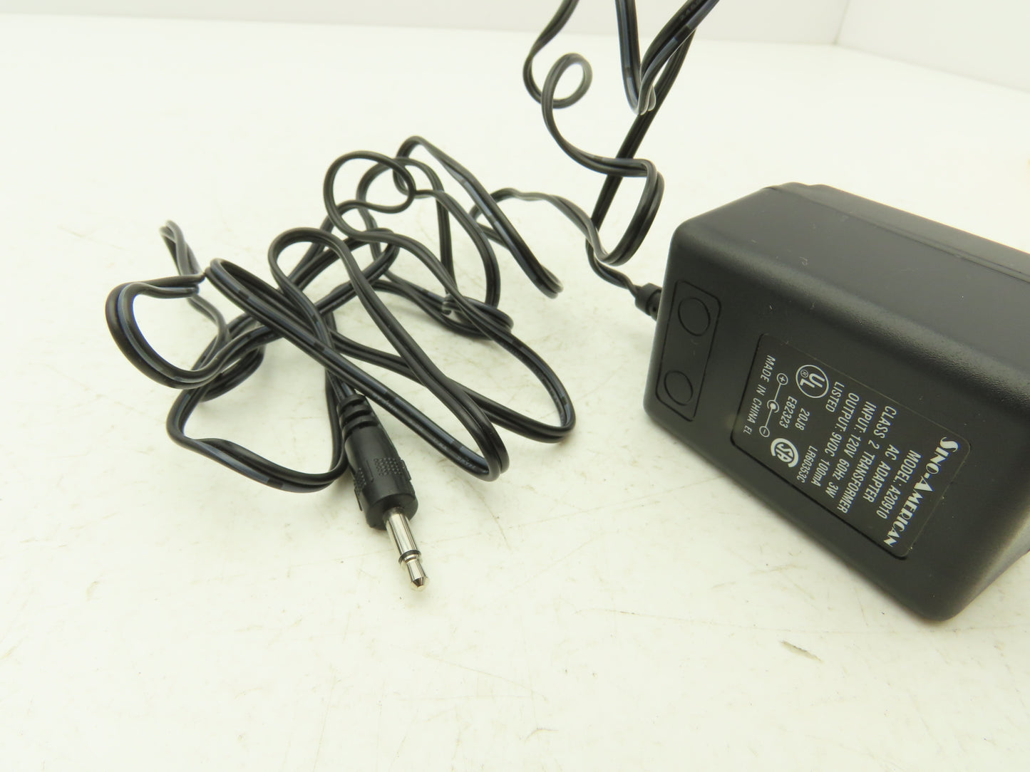 Jenco 60 Digital Handheld PH Meter 3 Bottles PH Solution Near Empty AC Adapter