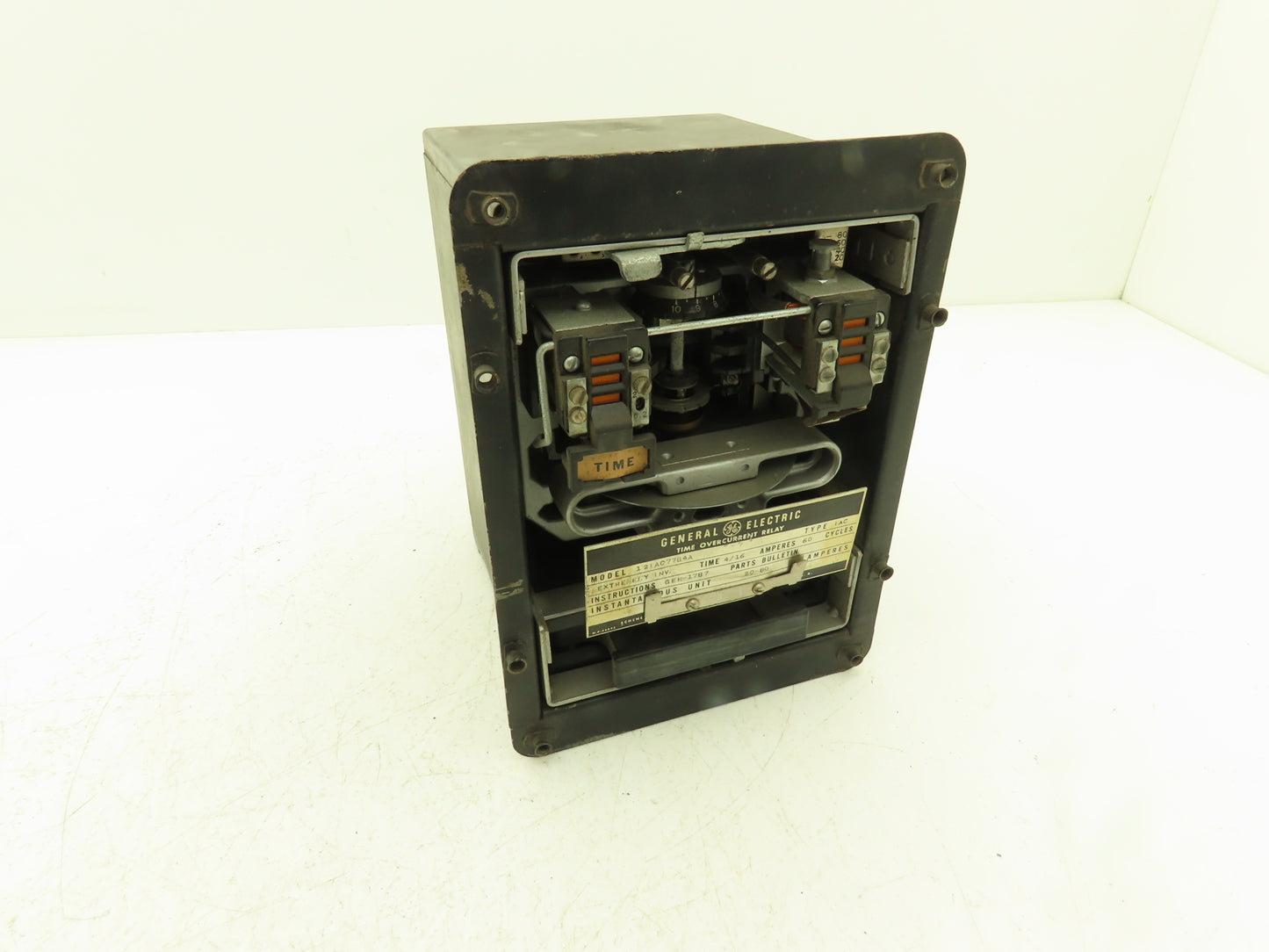 General Electric 12IAC77B4A Overcurrent Time Delay Relay 4-16 Amp *Read