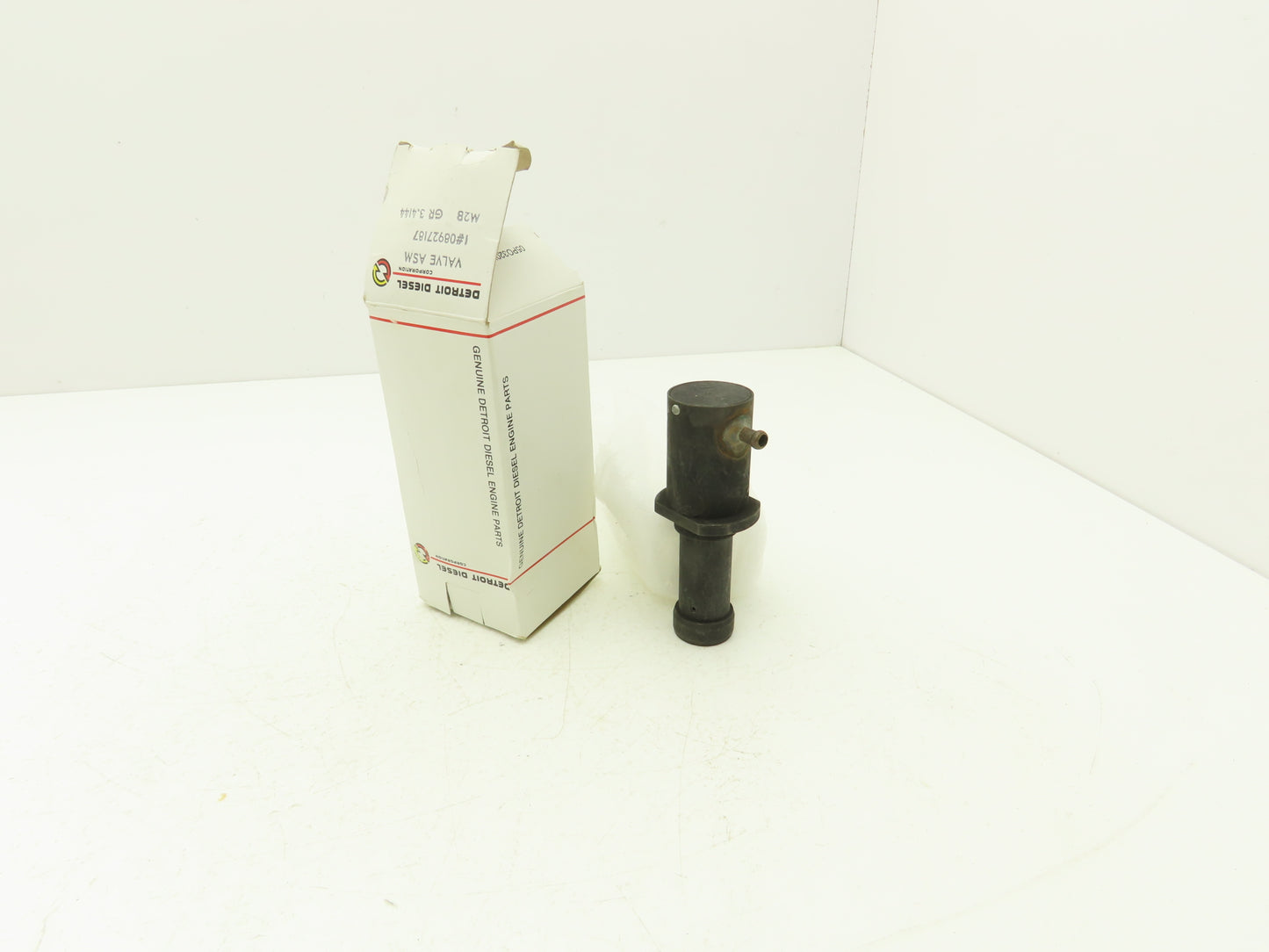Detroit Diesel 08927187 Valve Assembly