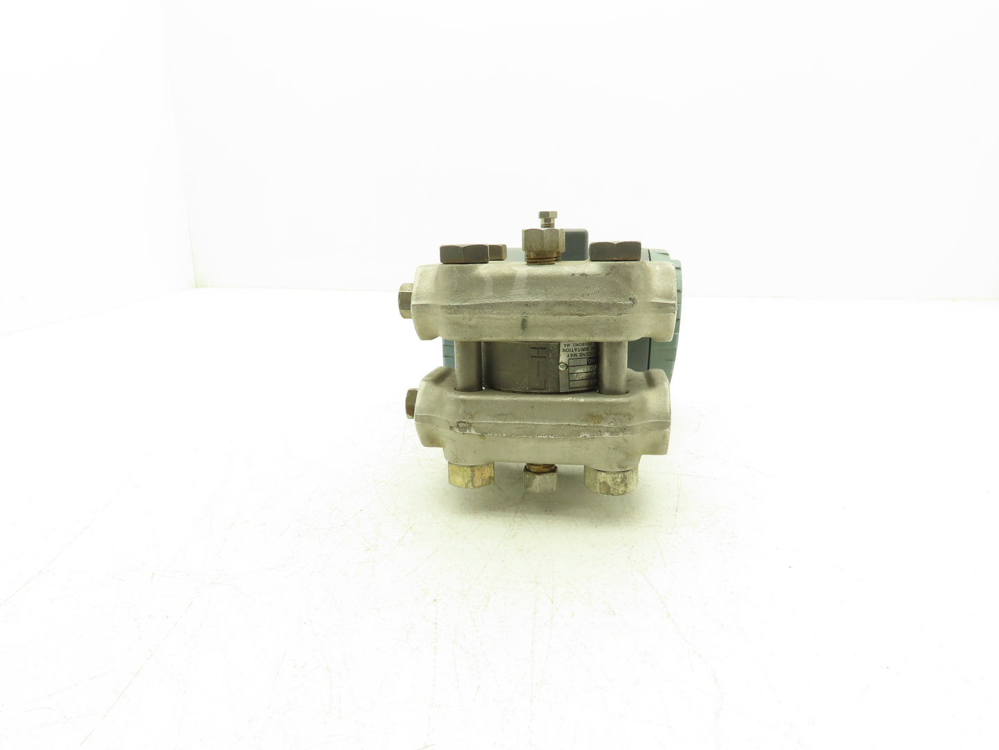 Foxboro 823DP-I3S1NL0-Y Pressure Transmitter 0-22.8"H2O 3000psi 12.5-65VDC