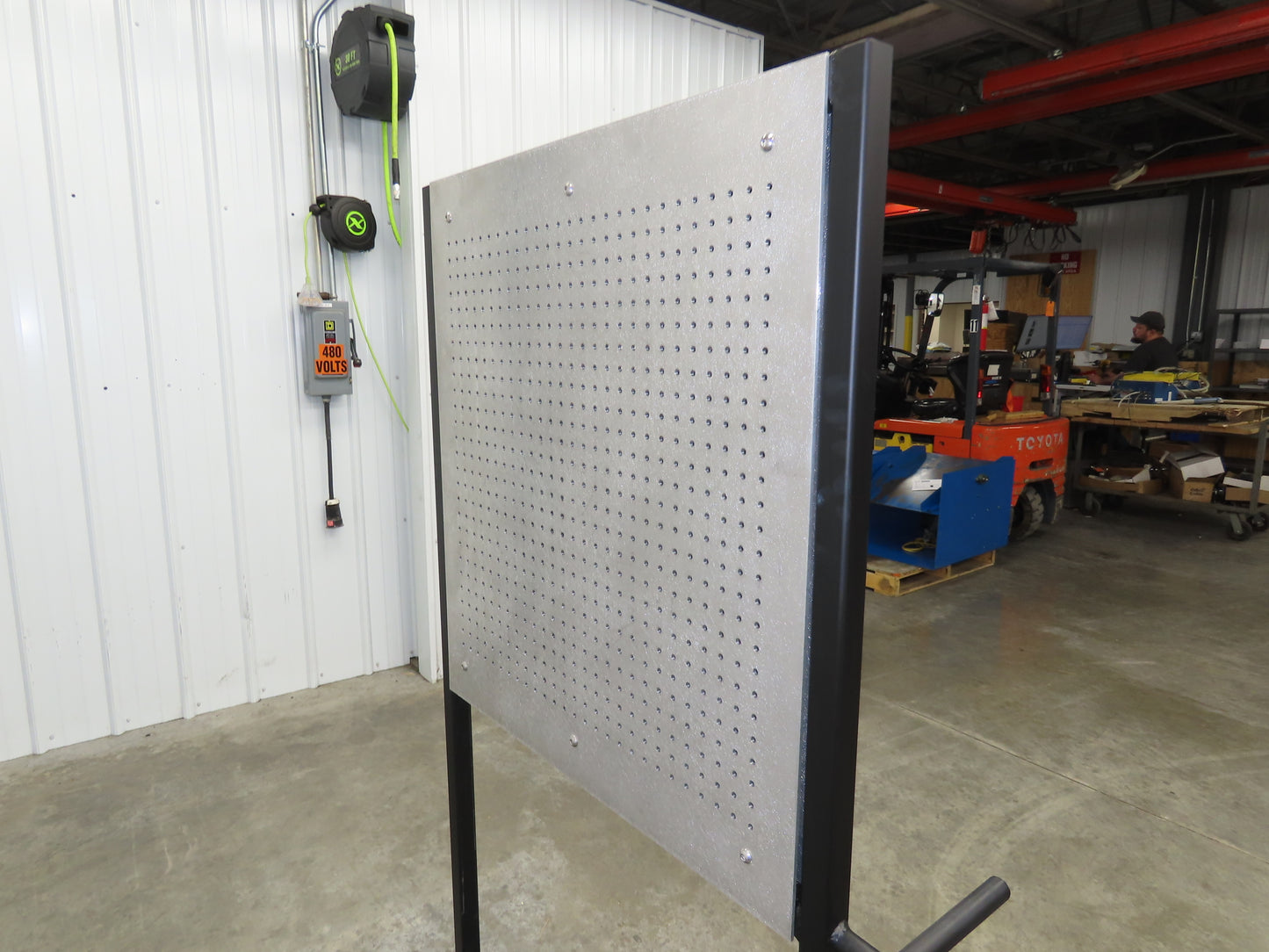 Mobile Work Cart Pegboard Workstation No Caster Wheels 31x34" W/ 34x22" Base