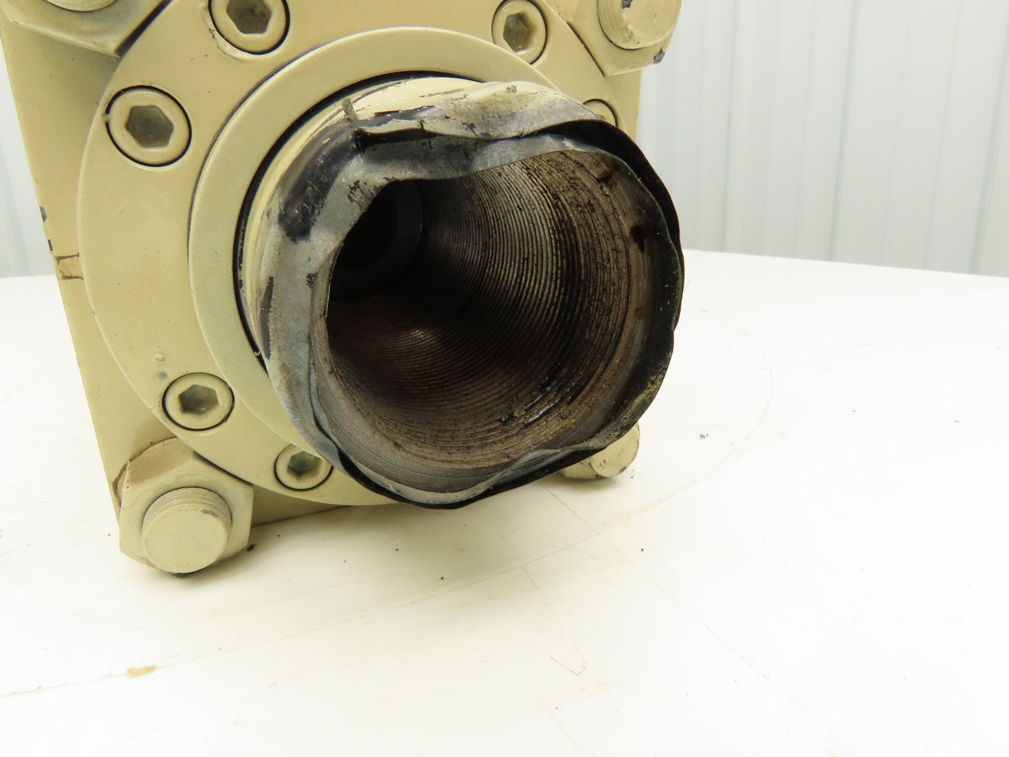 Hydro-Line N2R 4X6 Hydraulic Cylinder 4" Bore 6" Stroke Flange Mount 1/2"NPT
