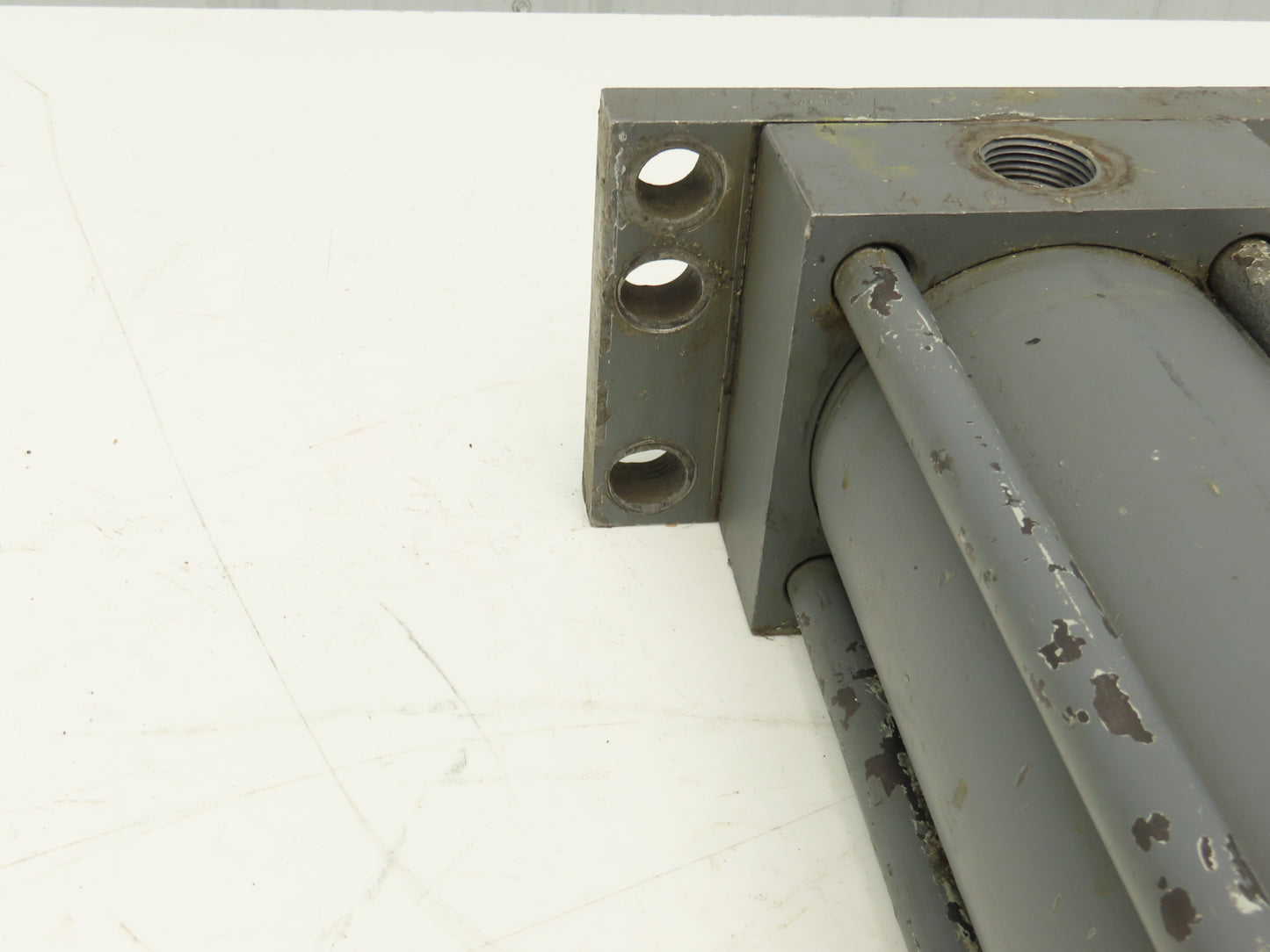 Parker J2HS19 Hydraulic Cylinder 3.25" Bore 12" Stroke Flange Mount 3000psi
