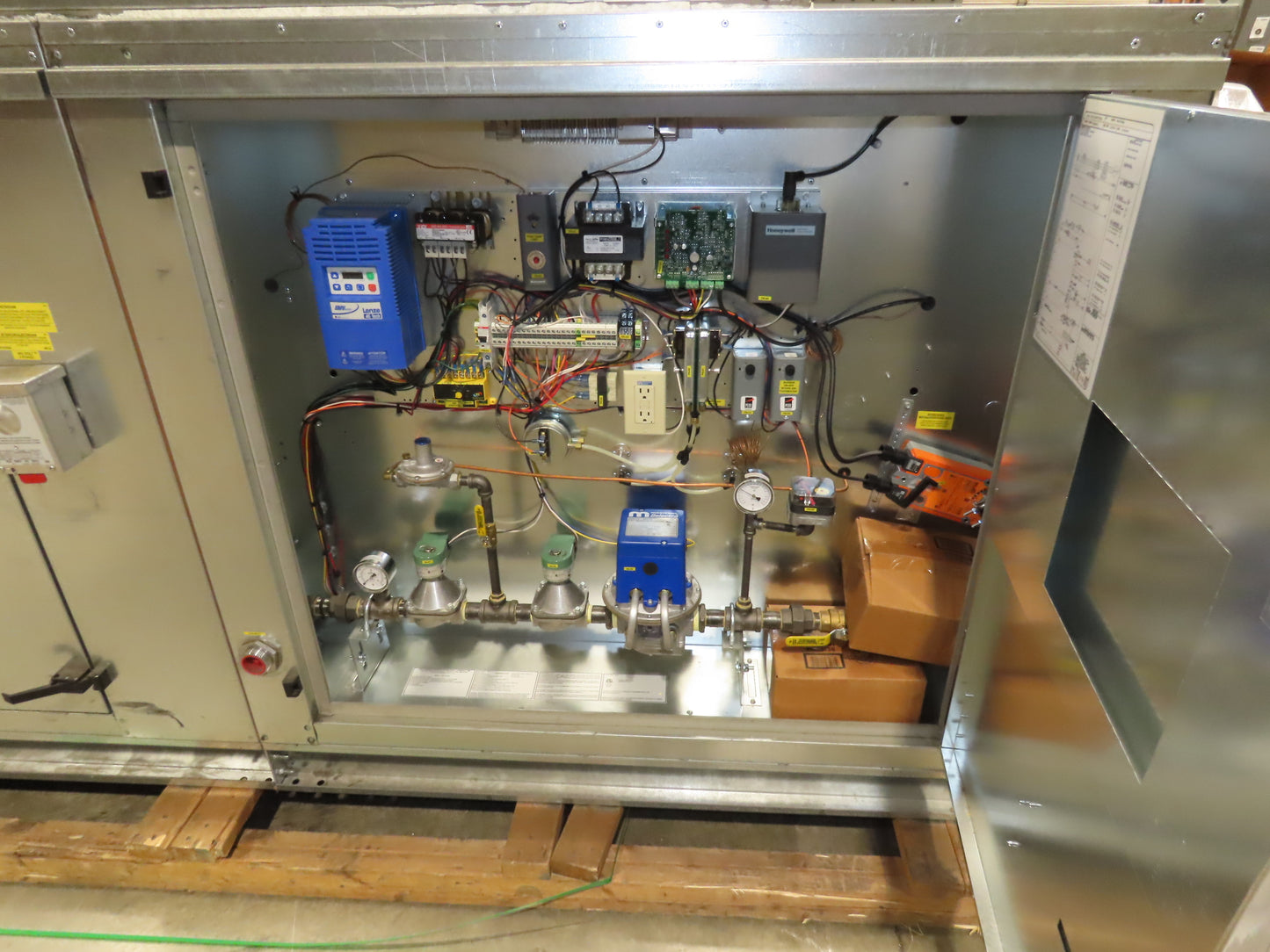 Captive Aire Make Up Heater Unit 1100000 BTUH 10000CFM 7.5Hp 460V Nat / LP