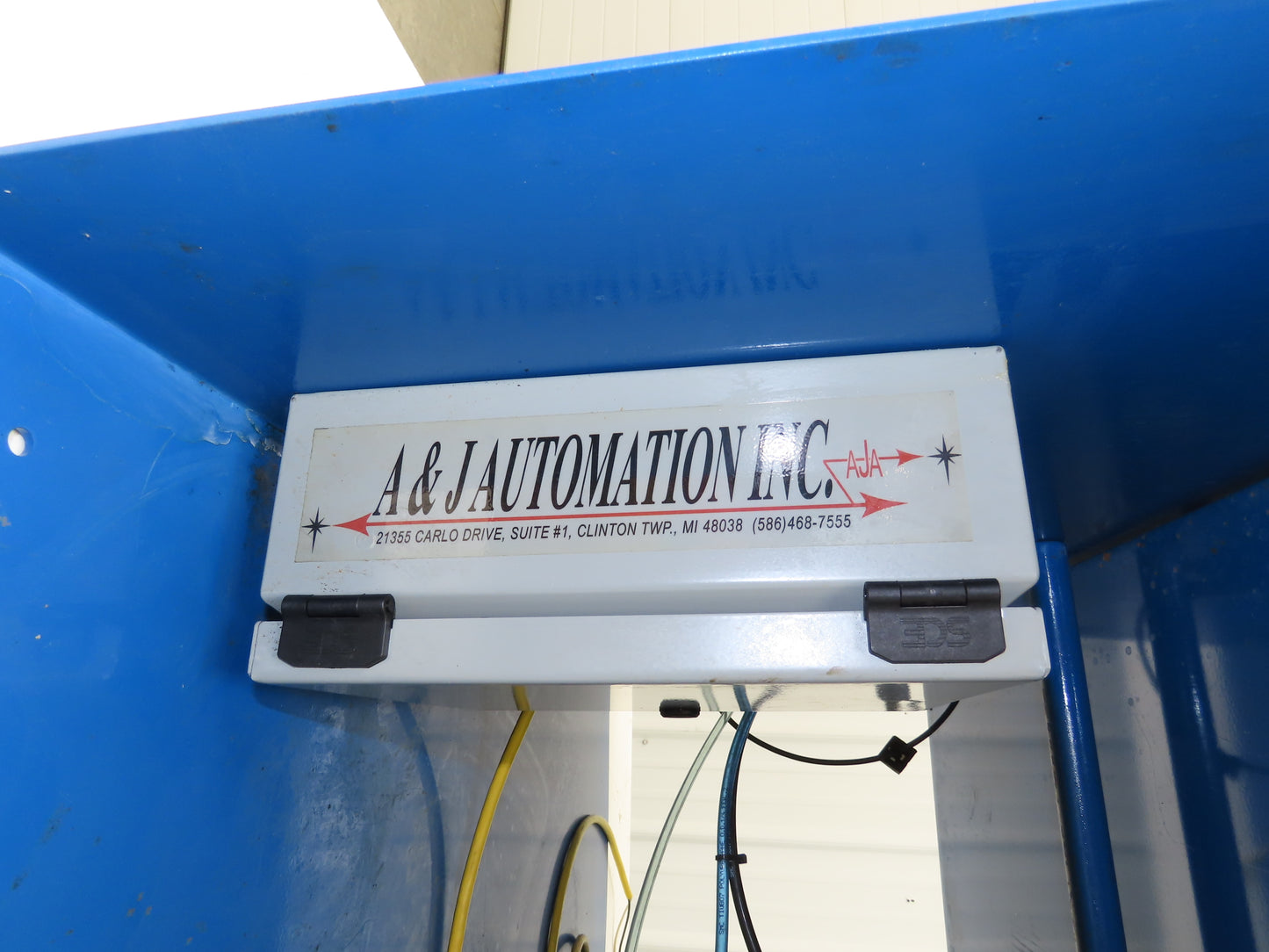 Sorter Conveyor Tilt Chute Tray Tipper Feeder 24VDC Pneumatic Cylinder Control