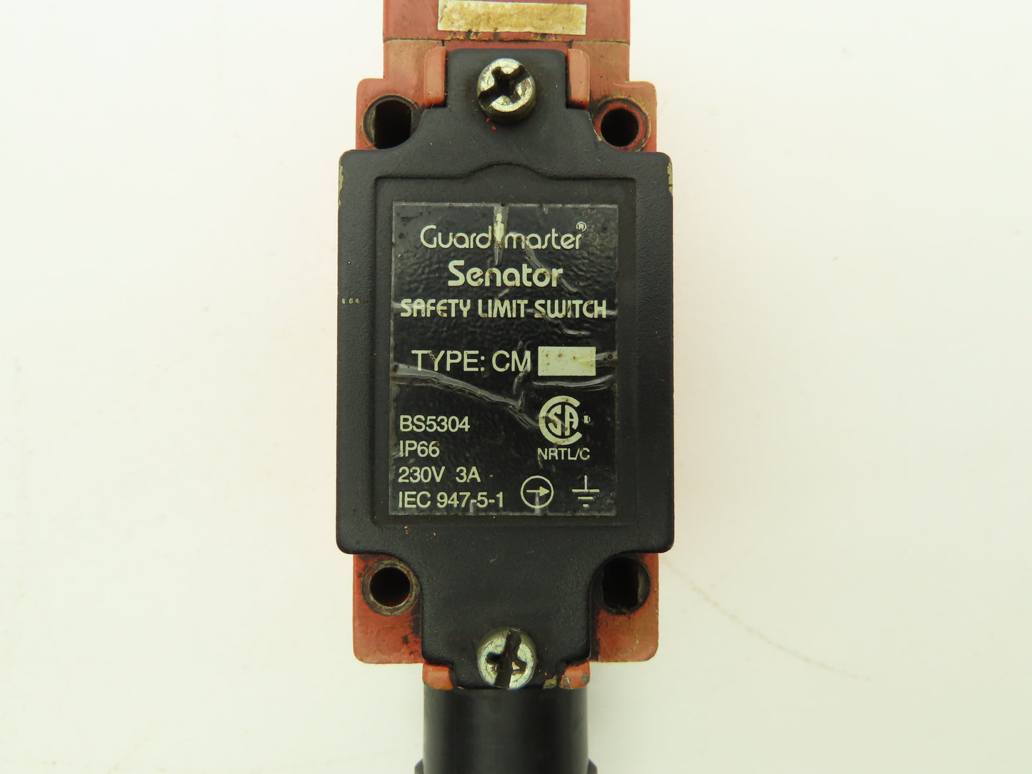 Allen Bradley 440P-SCM21 Guardmaster Senator Safety Limit Switch Plunger 230V