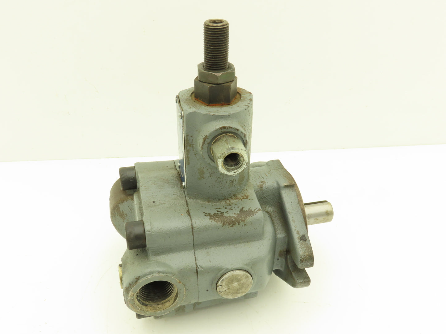Continental PVR6-6B06-RF-0-1-H Hydraulic Variable Vane Pump 6gpm 600psi 1800rpm