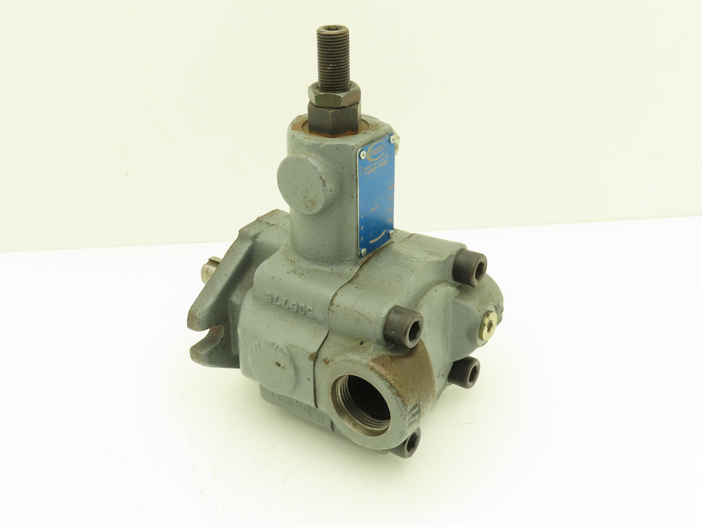 Continental PVR6-6B06-RF-0-1-H Hydraulic Variable Vane Pump 6gpm 600psi 1800rpm