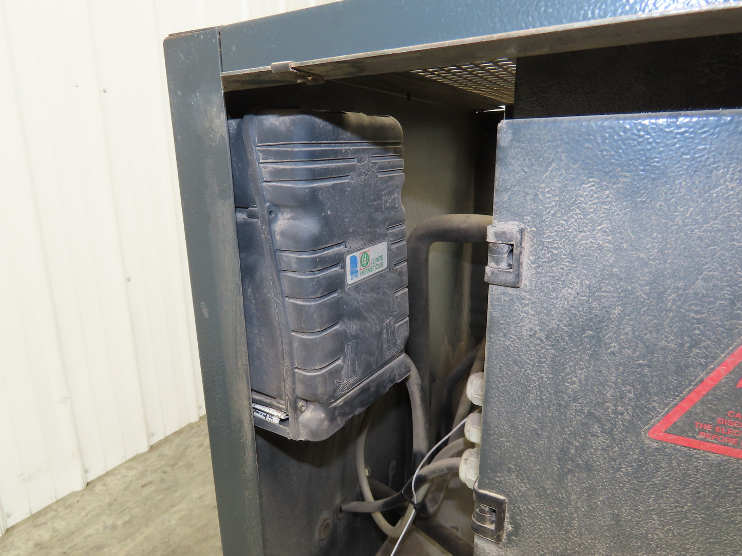Kaeser TC-31 Refrigerated Compressed Air Dryer 115V 1PH Pneumatic Missing Cover
