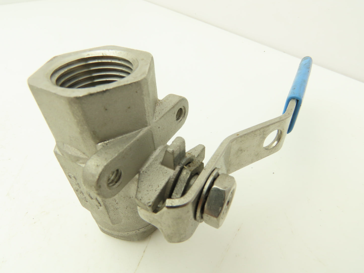 Milwaukee Valve CF8M Ball Valve Stainless Steel 1/2"NPT Female Lot of 6