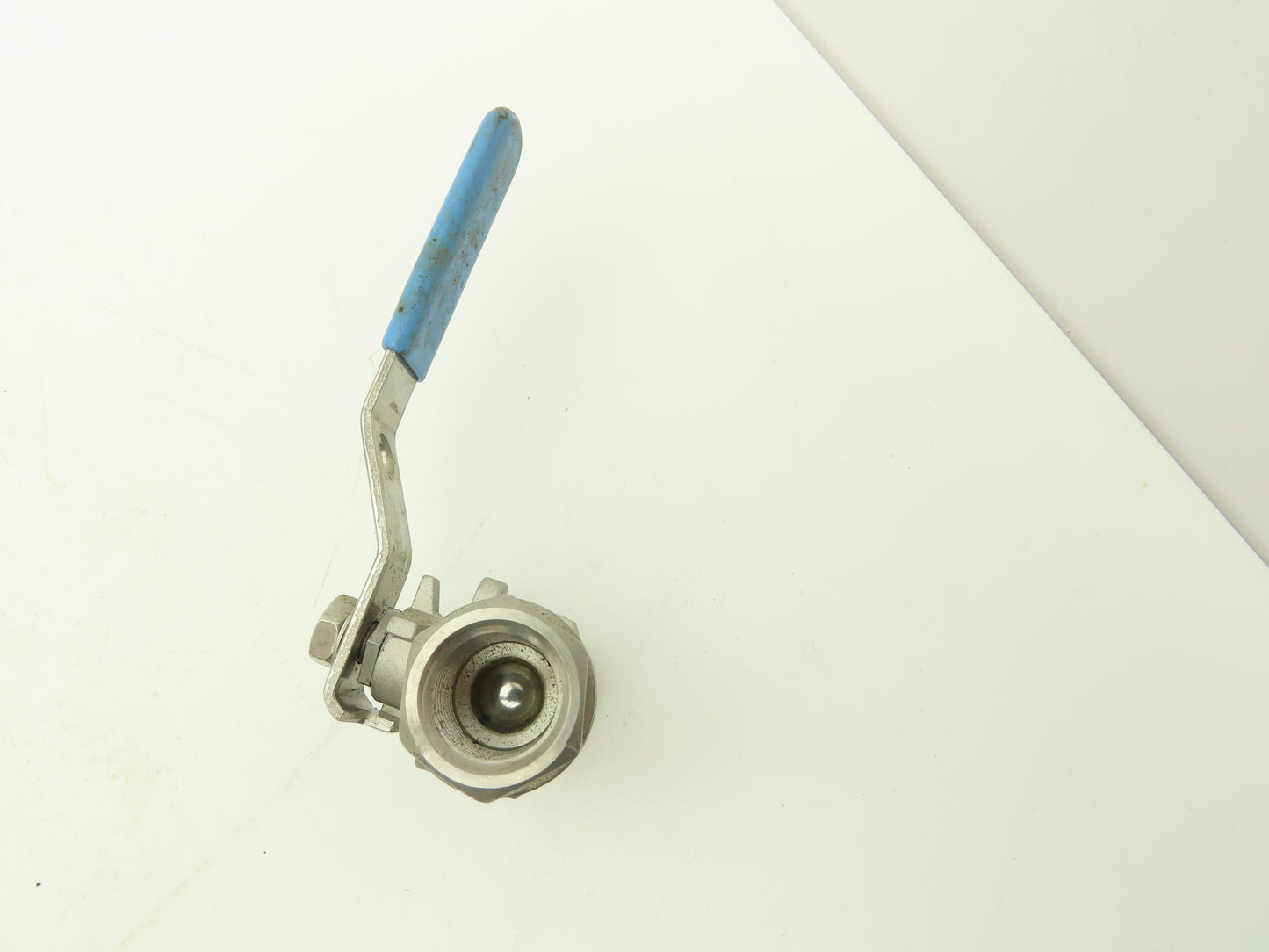 Milwaukee Valve CF8M Ball Valve Stainless Steel 1/2"NPT Female Lot of 6