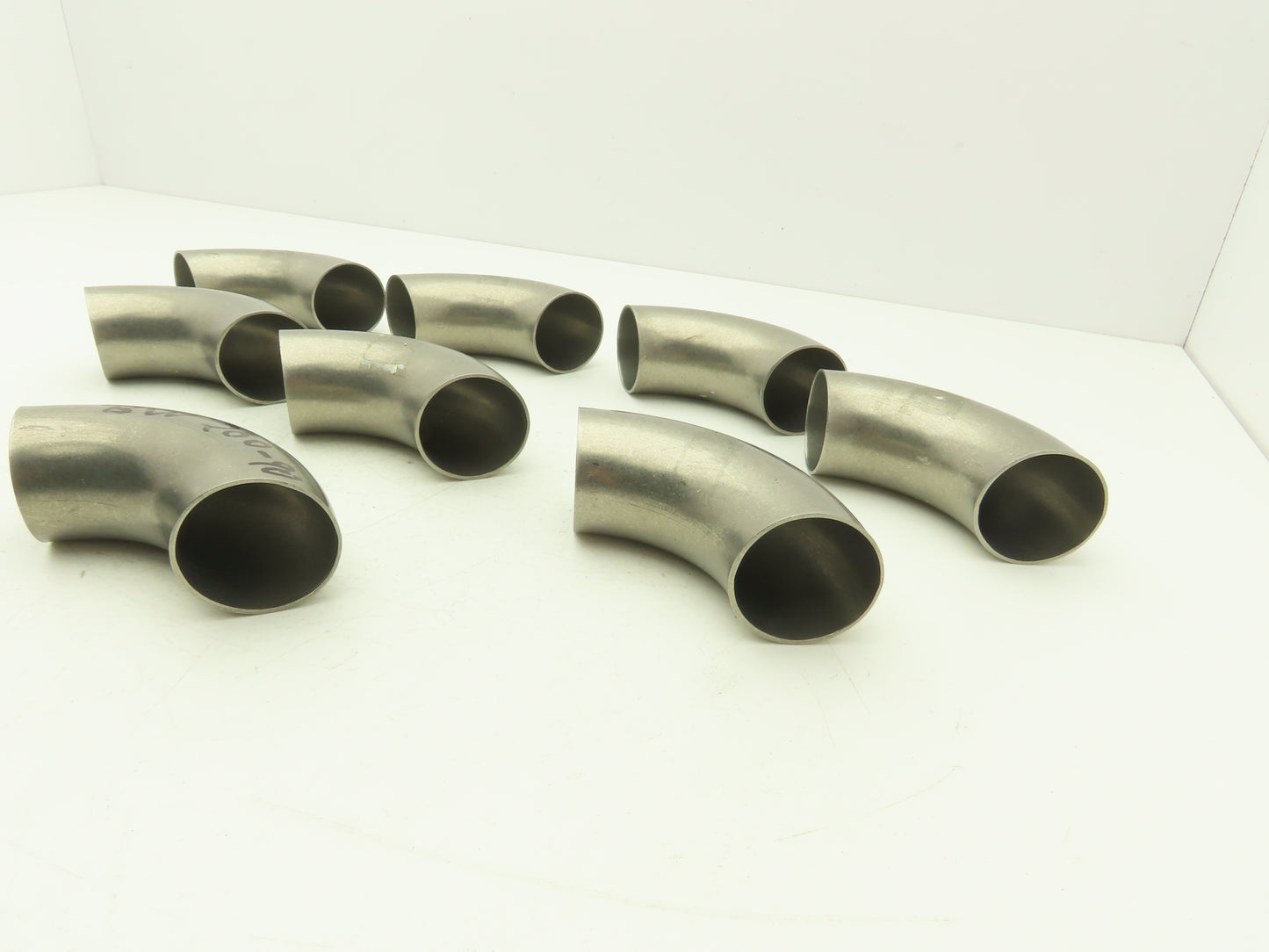 BW-200-90 2" OD Butt Weld Vacuum 90° Elbow SS Tumble Finish A = 3" Lot of 8