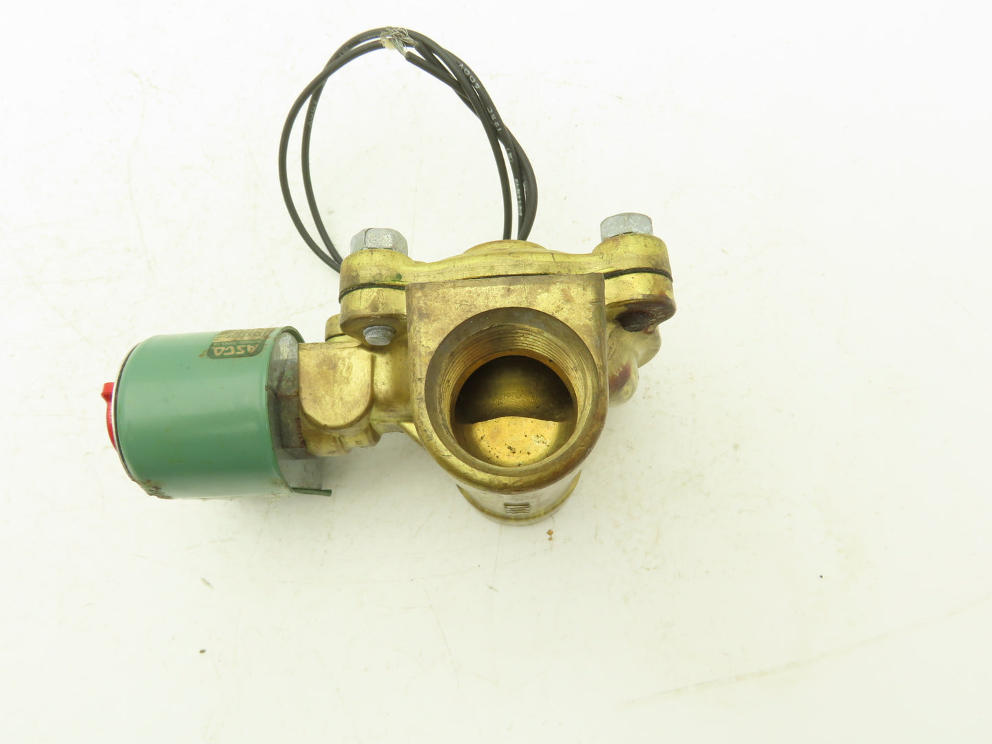Asco 8210D4 Brass Solenoid Valve 2-Way NC 150 PSI 1" NPT Dry Air 120V 10.5 W